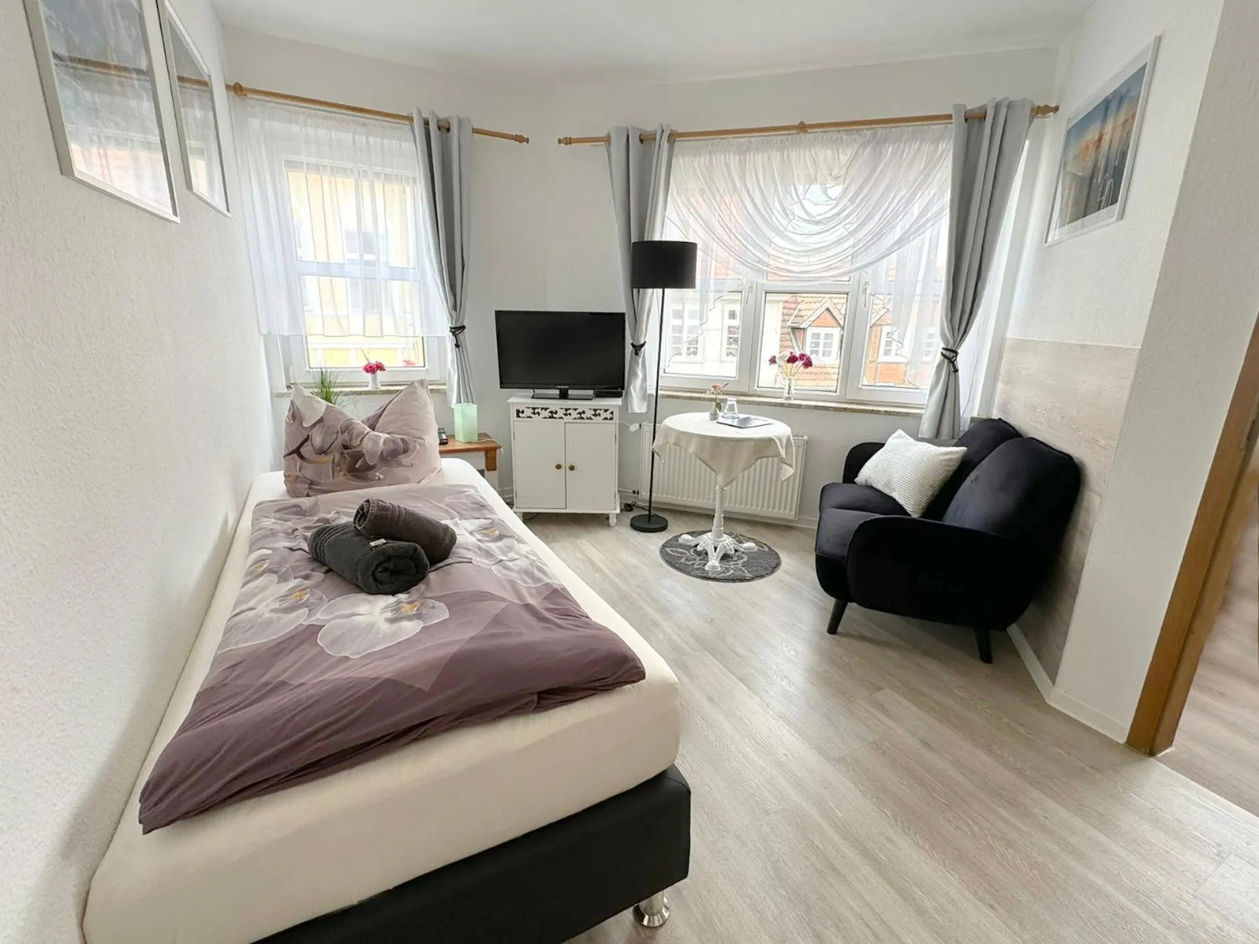 Photo of the whole room, Bed in Hotel Nordlicht