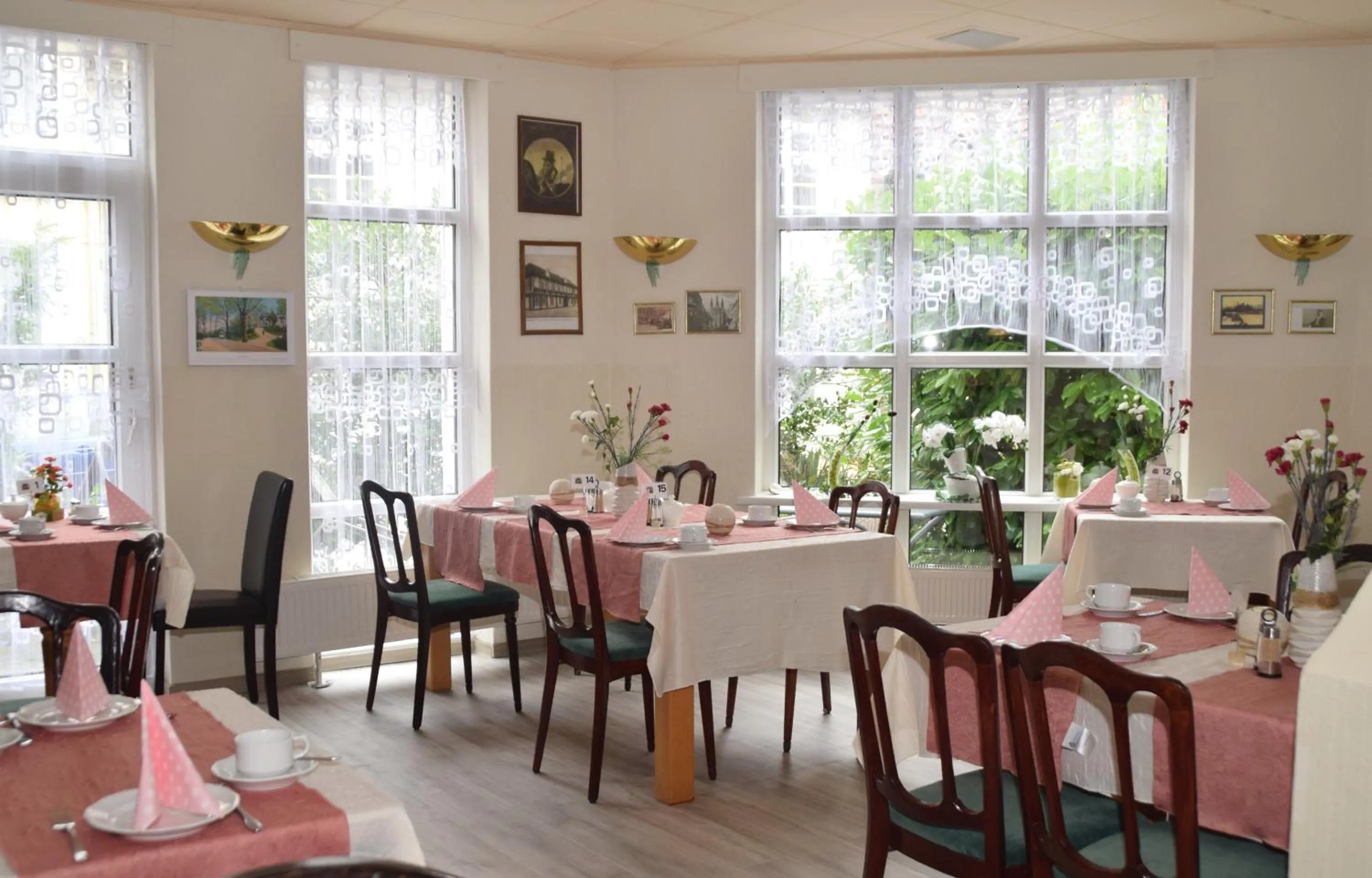 Restaurant/places to eat in Hotel Nordlicht