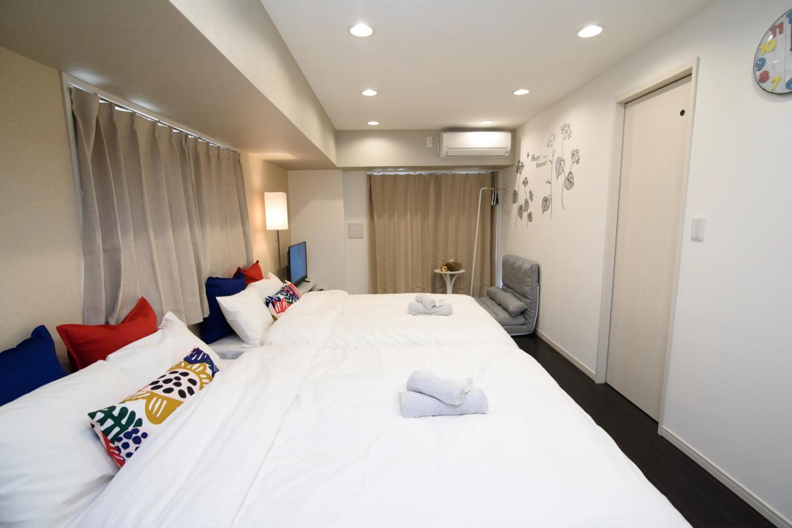 Bed in Hotel Central Yokohama