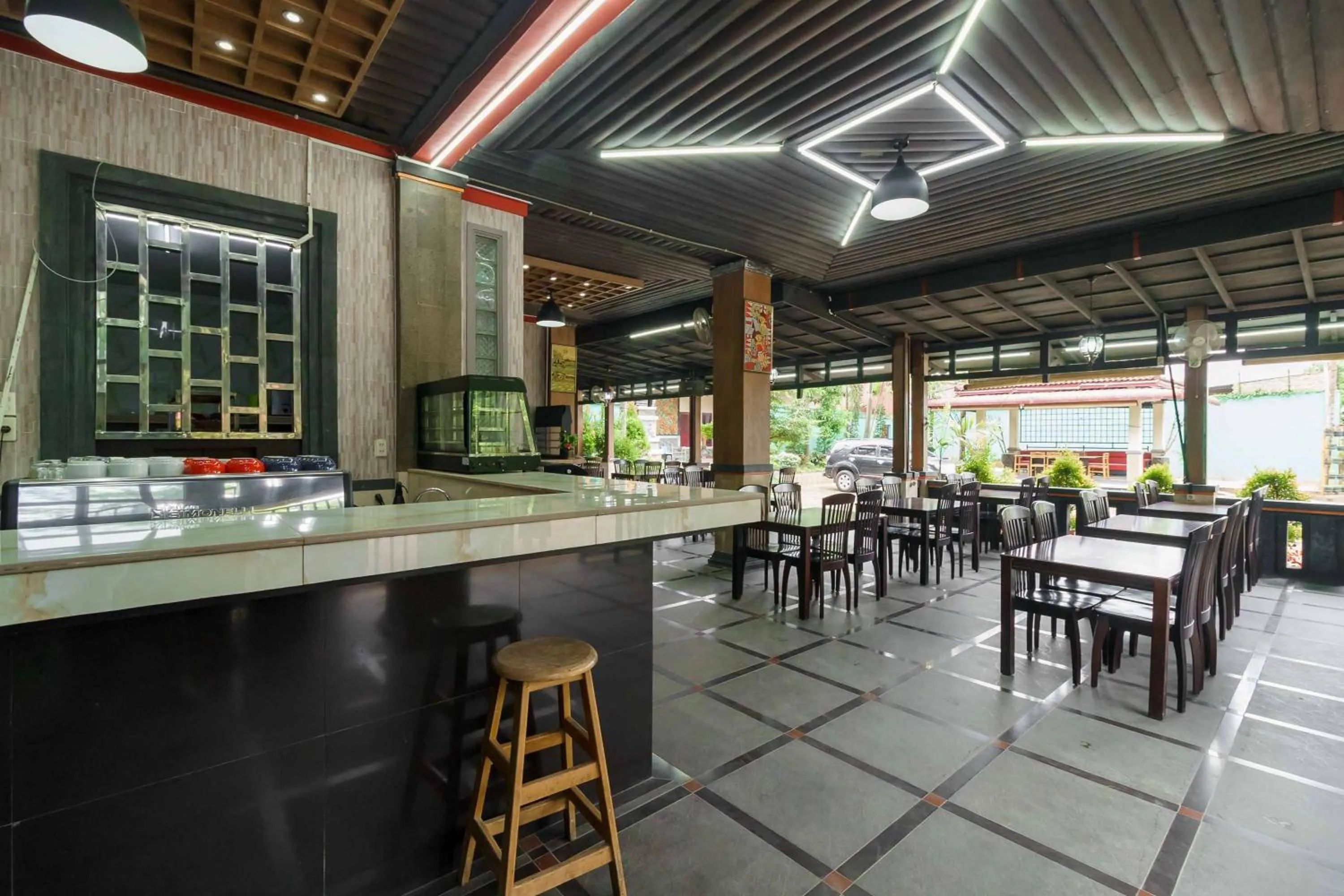 RedDoorz Plus @ Setiabudi Medan 4