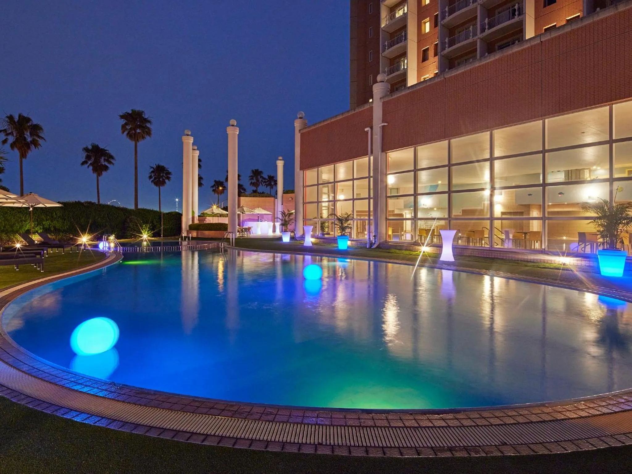 Swimming pool in Grand Nikko Tokyo Bay Maihama