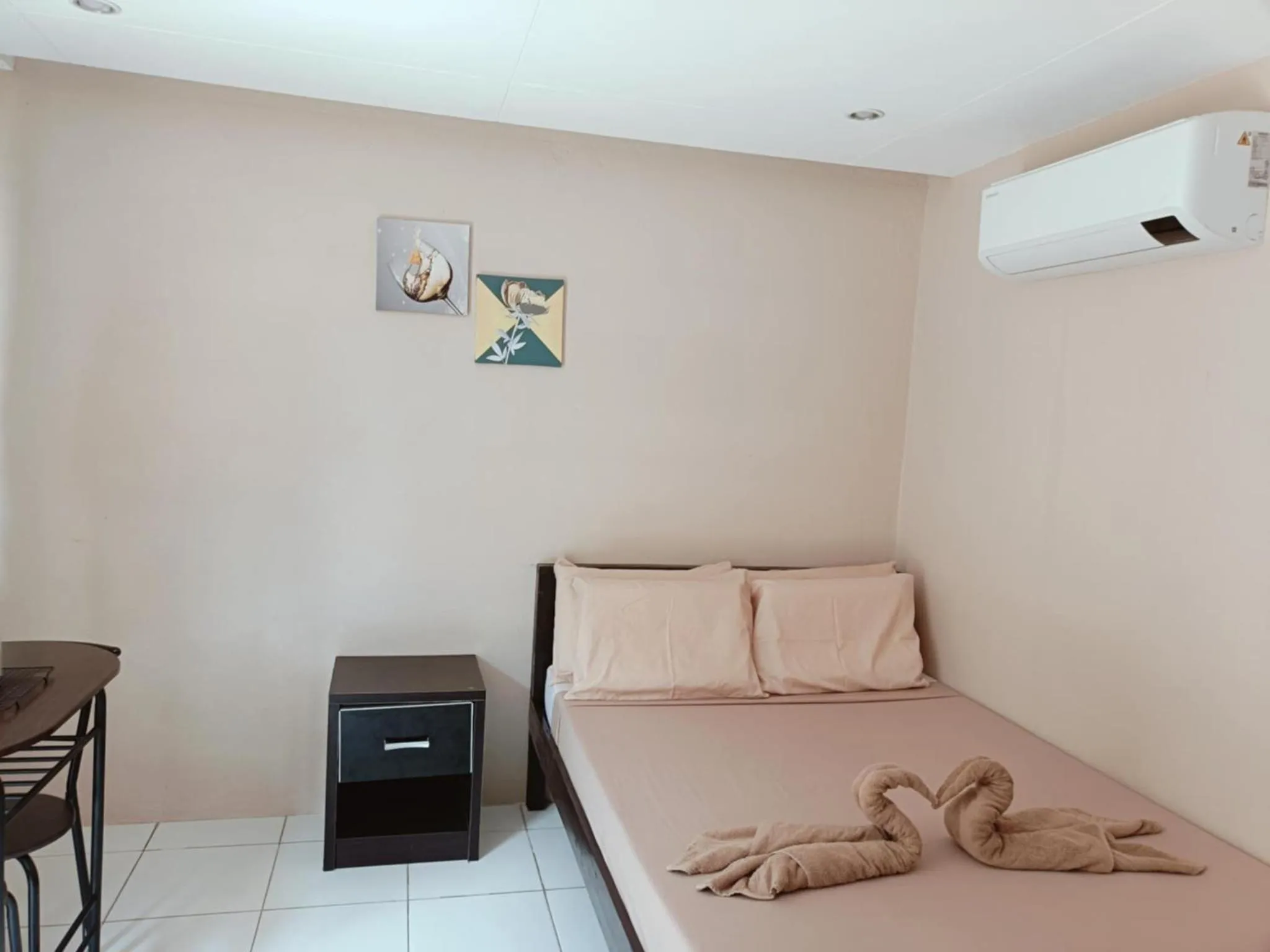 Bed in Claytown Pension House