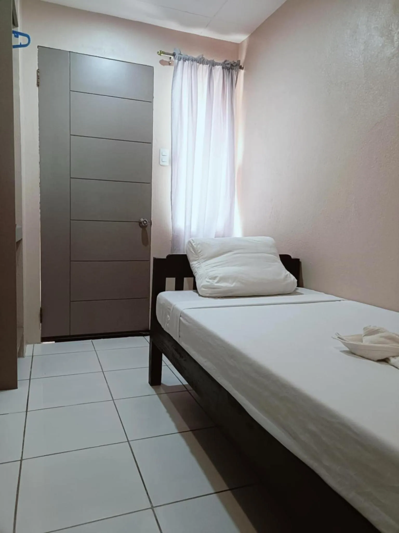 Bed in Claytown Pension House