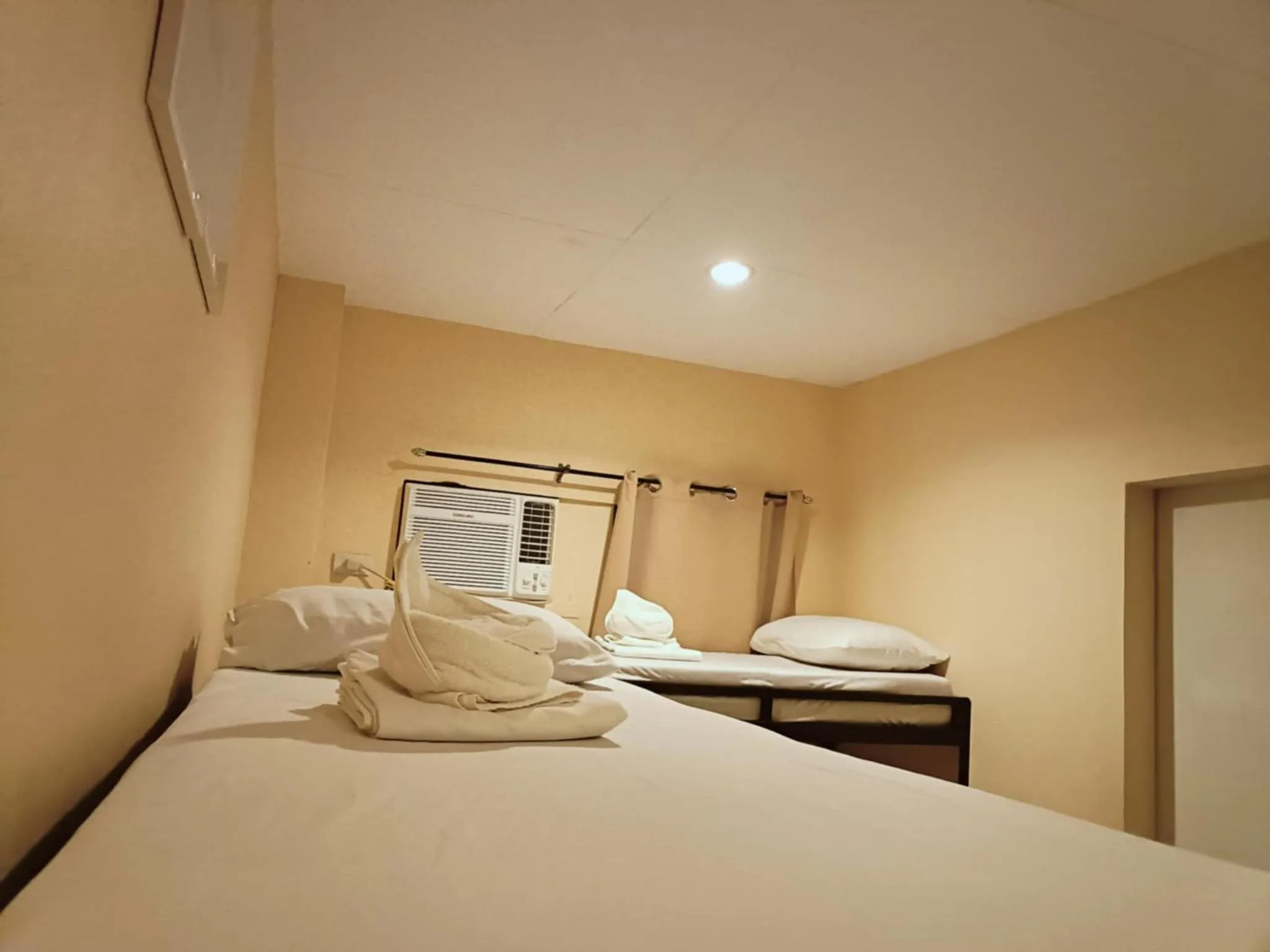 Bed in Claytown Pension House