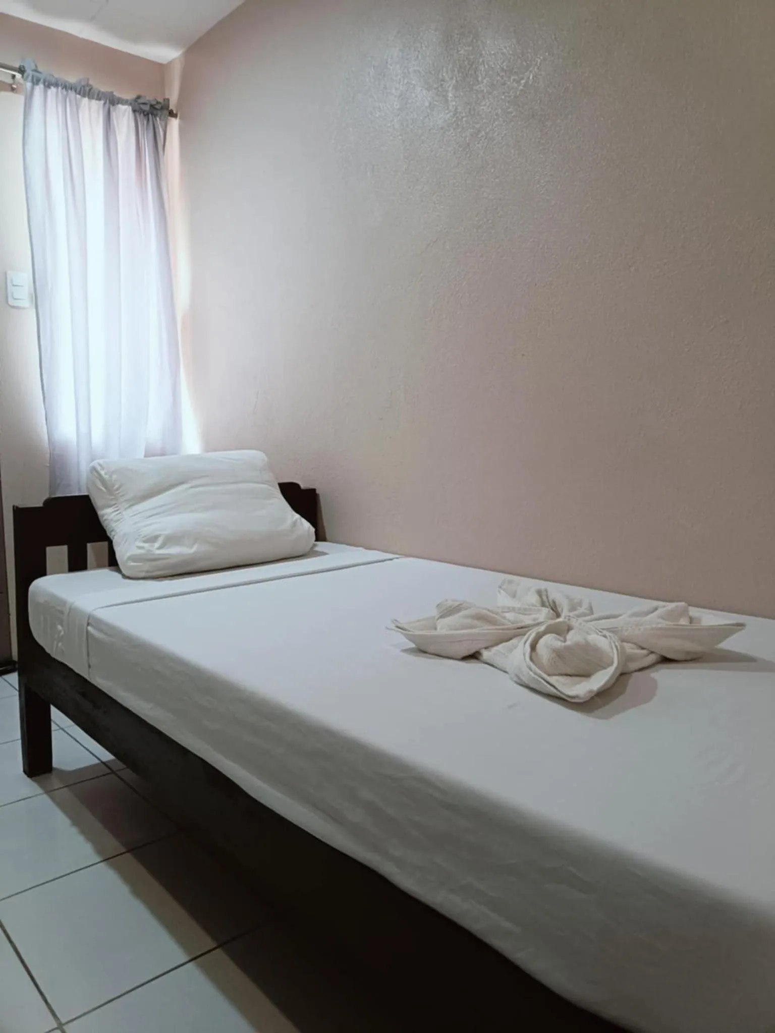 Bed in Claytown Pension House