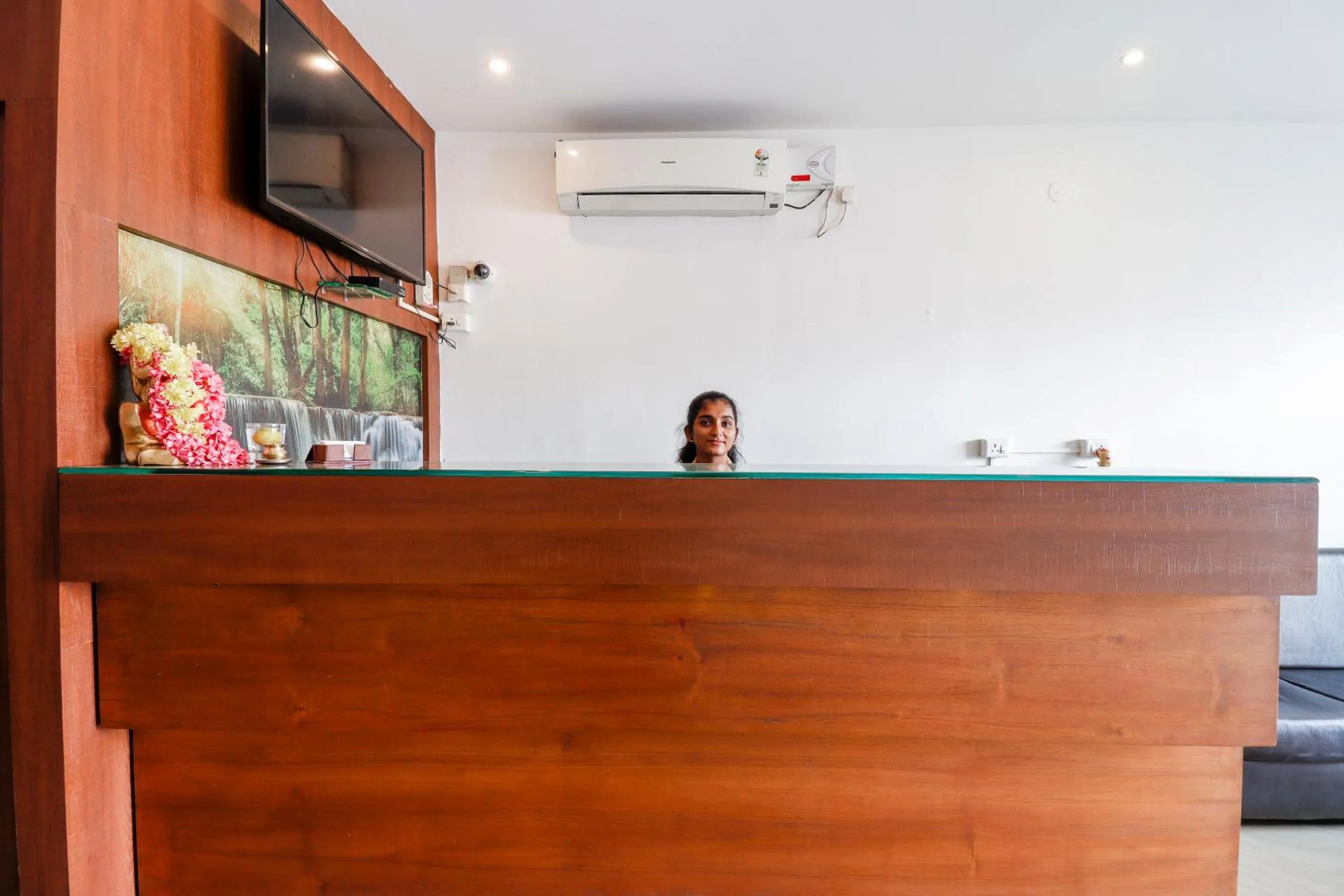 Lobby or reception in Capital O Sai Arya Residency