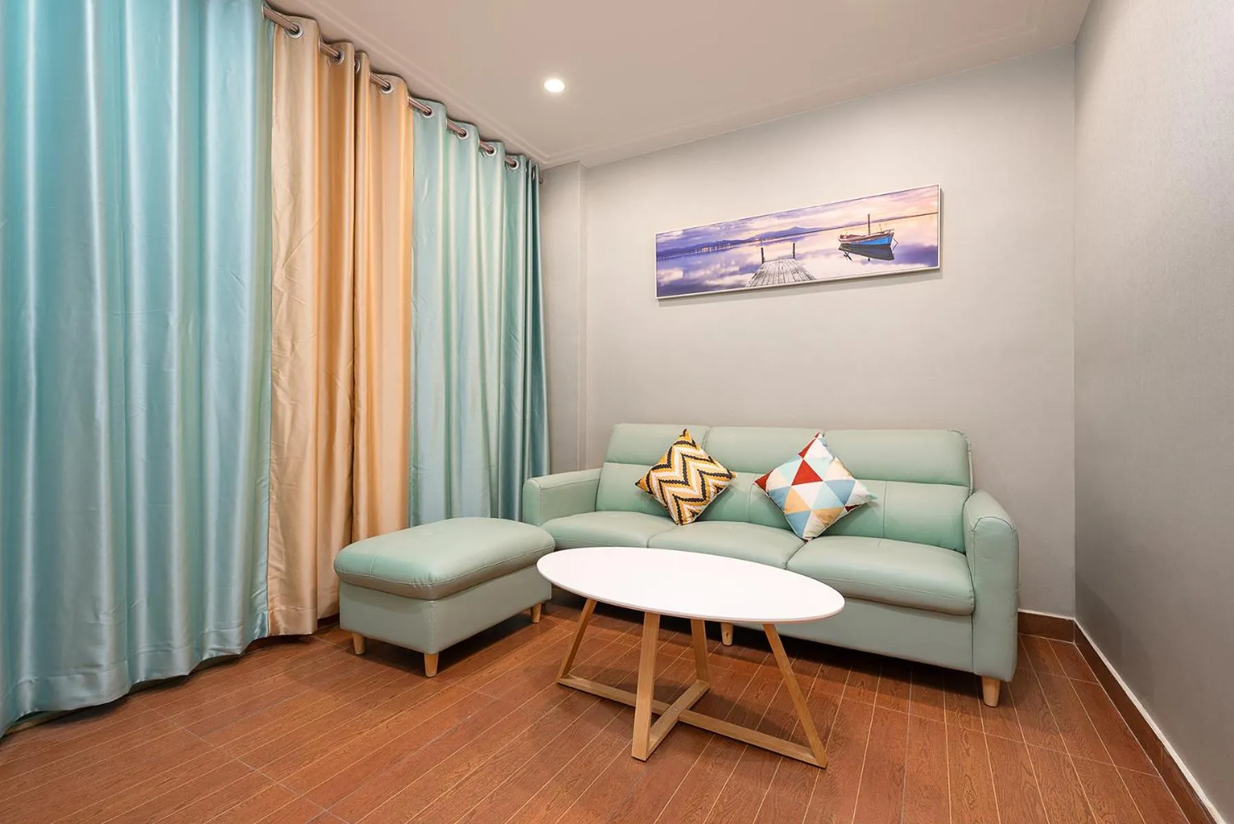 Living room in Frida Hotels Guangzhou Baiyun International airport