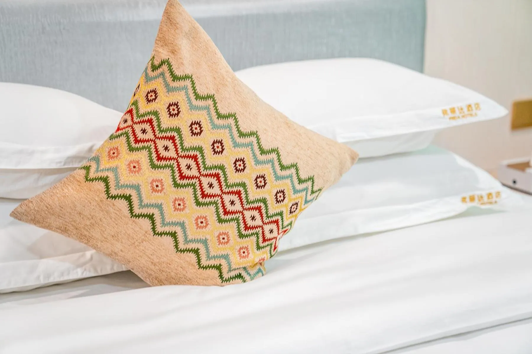 Bed in Frida Hotels Guangzhou Baiyun International airport