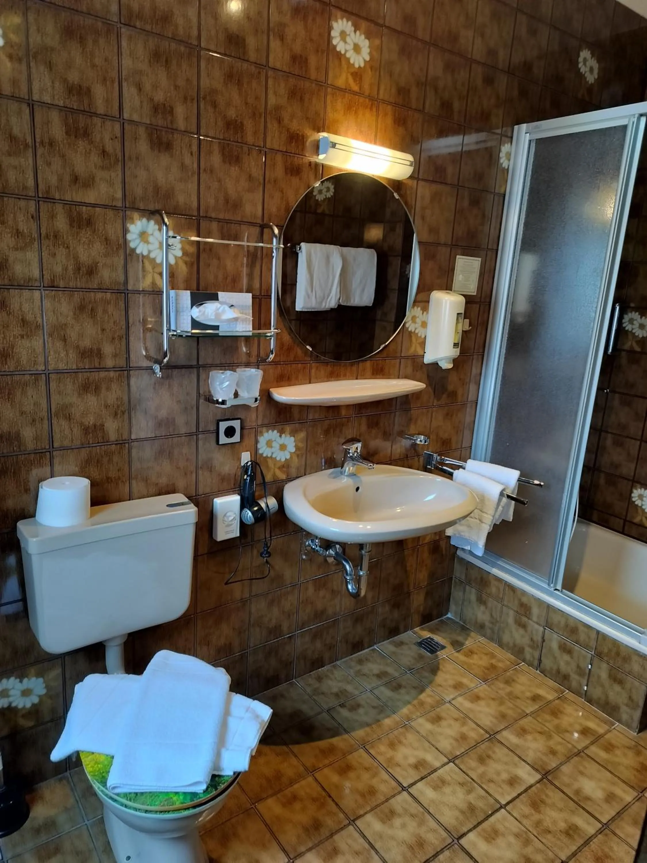 Bathroom in Hotel Hirsch