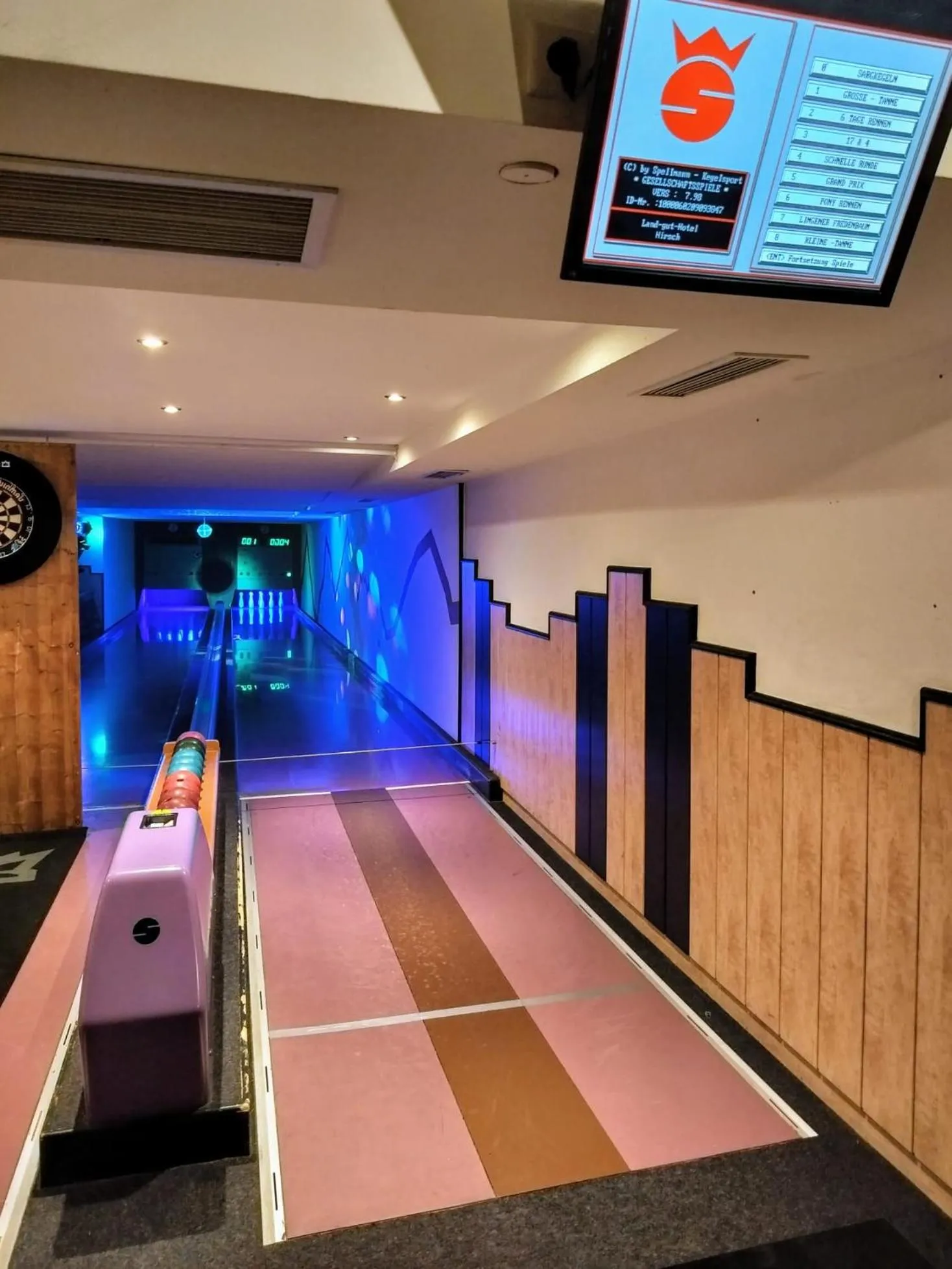 Communal lounge/ TV room in Hotel Hirsch