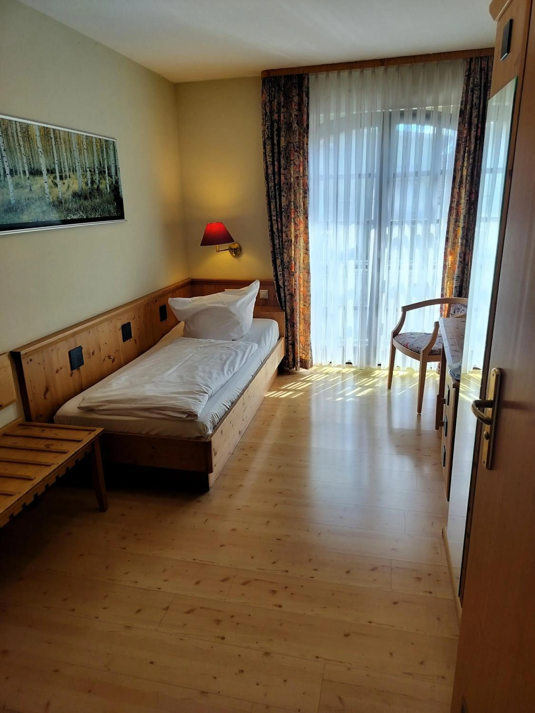 Photo of the whole room, Bed in Hotel Hirsch