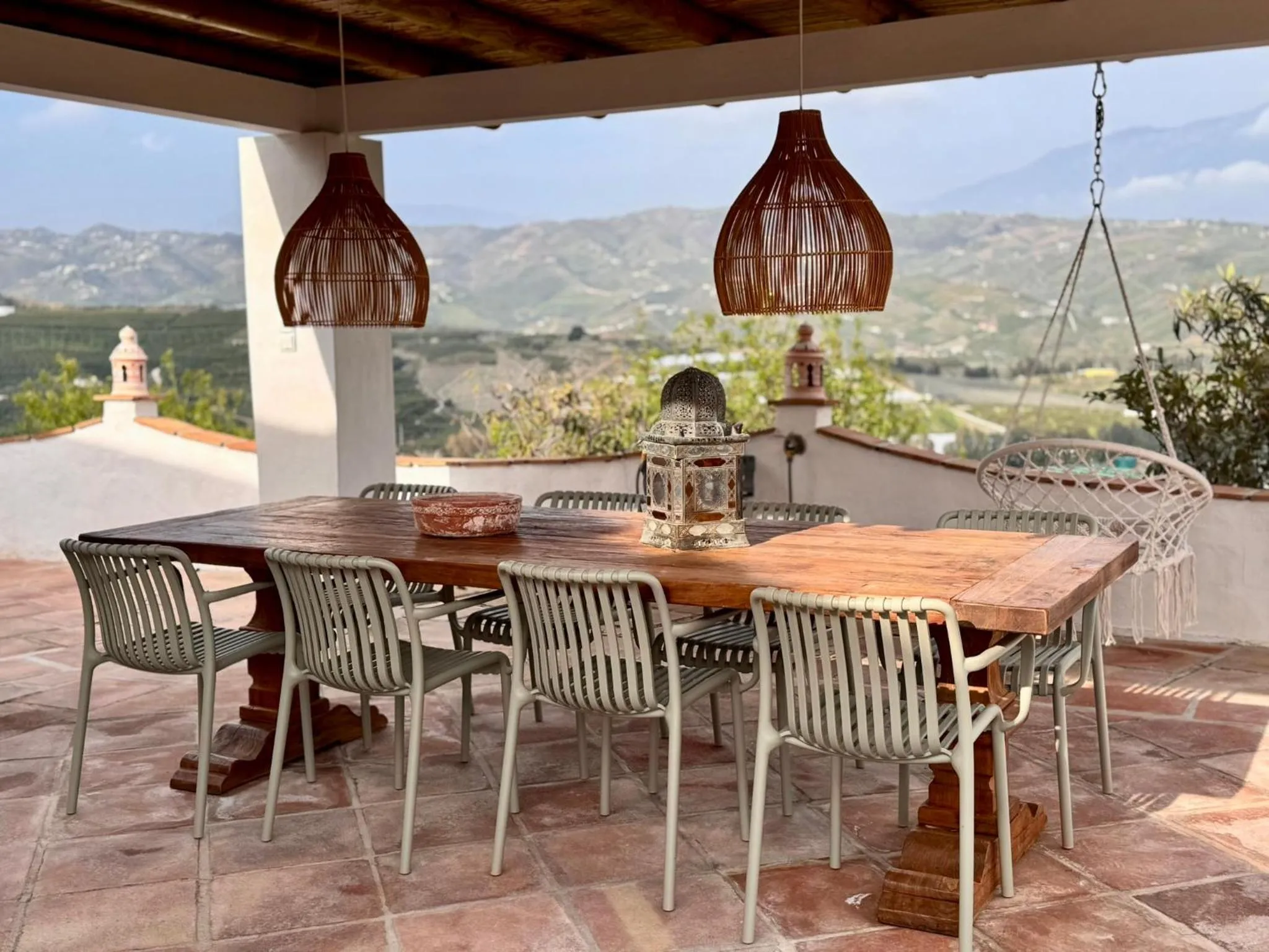 Casa Bambú Boutique Studios Andalusië with pool and Mountain Views