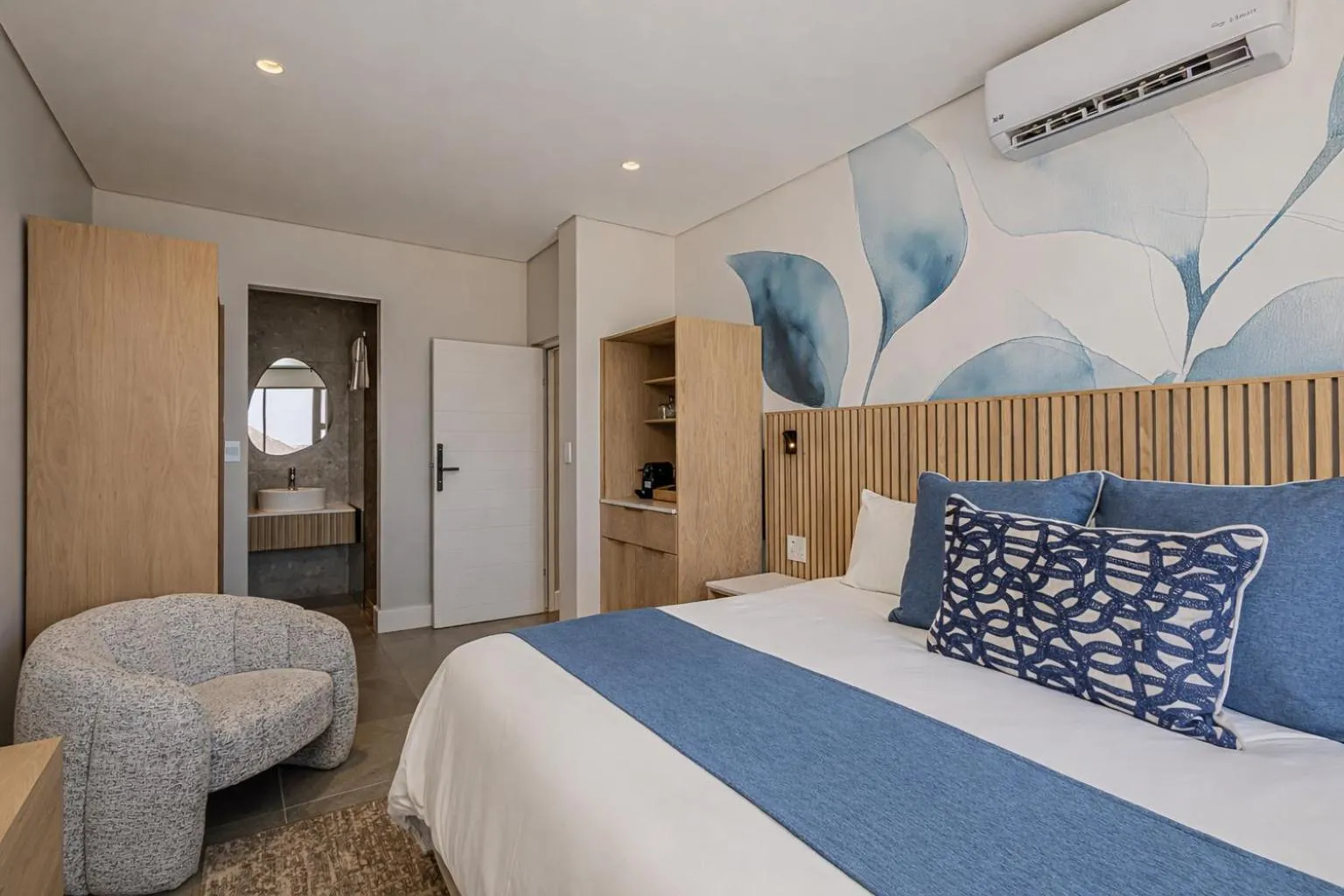 Bed in The Shark Bay Boutique Hotel & Spa