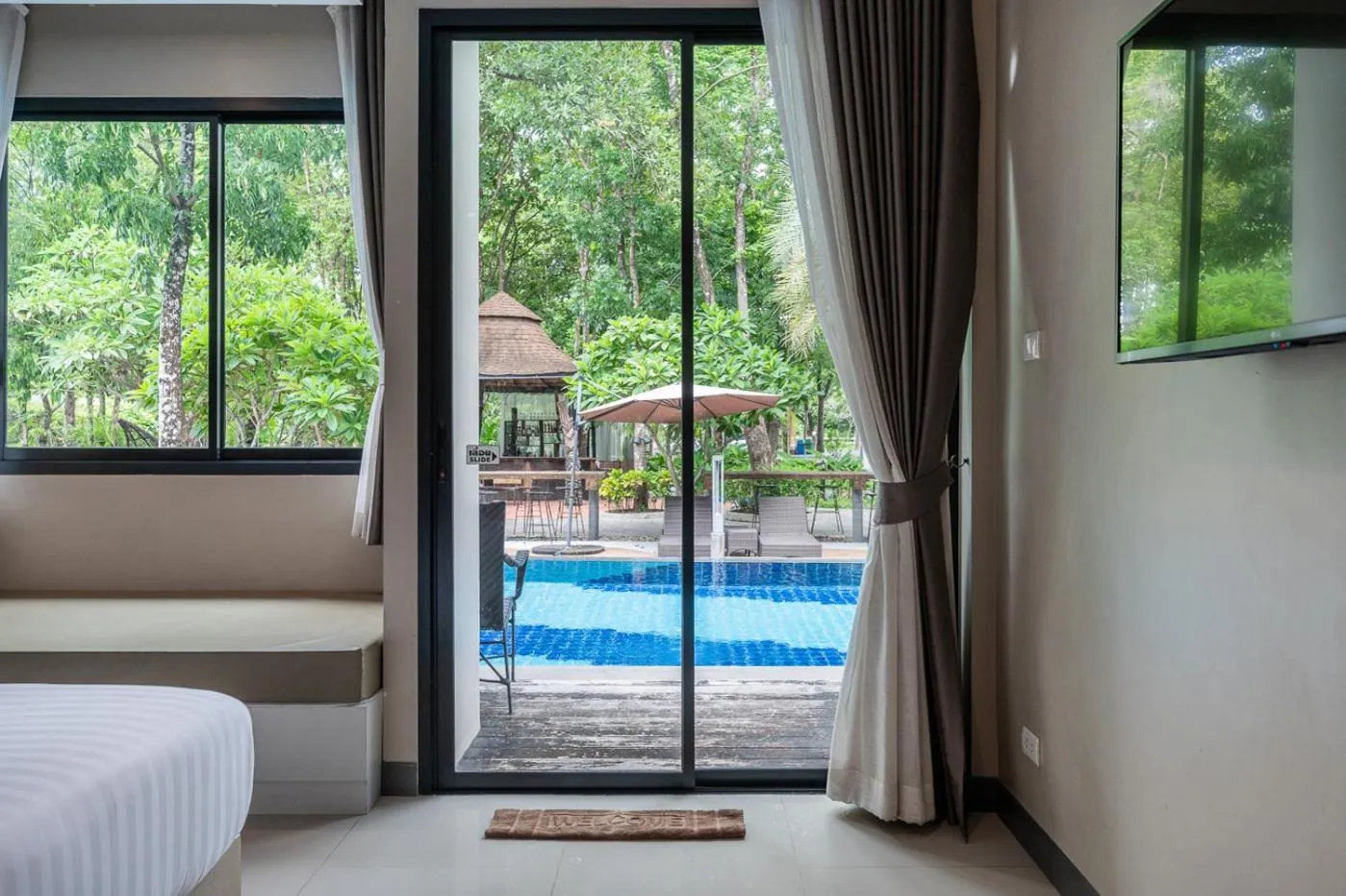 View (from property/room), Bed in At Rice Resort