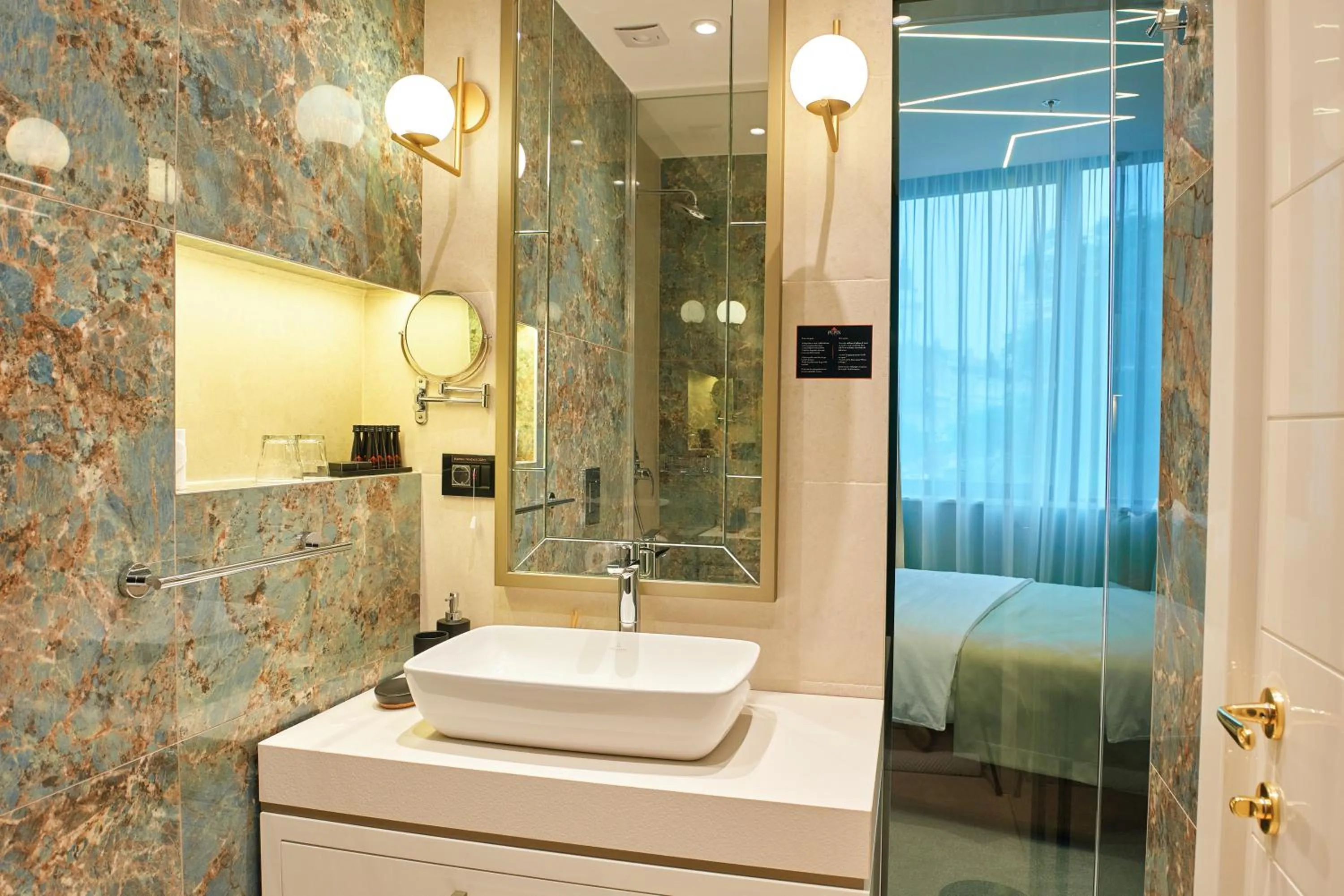 Shower in Hotel Pupin Novi Sad