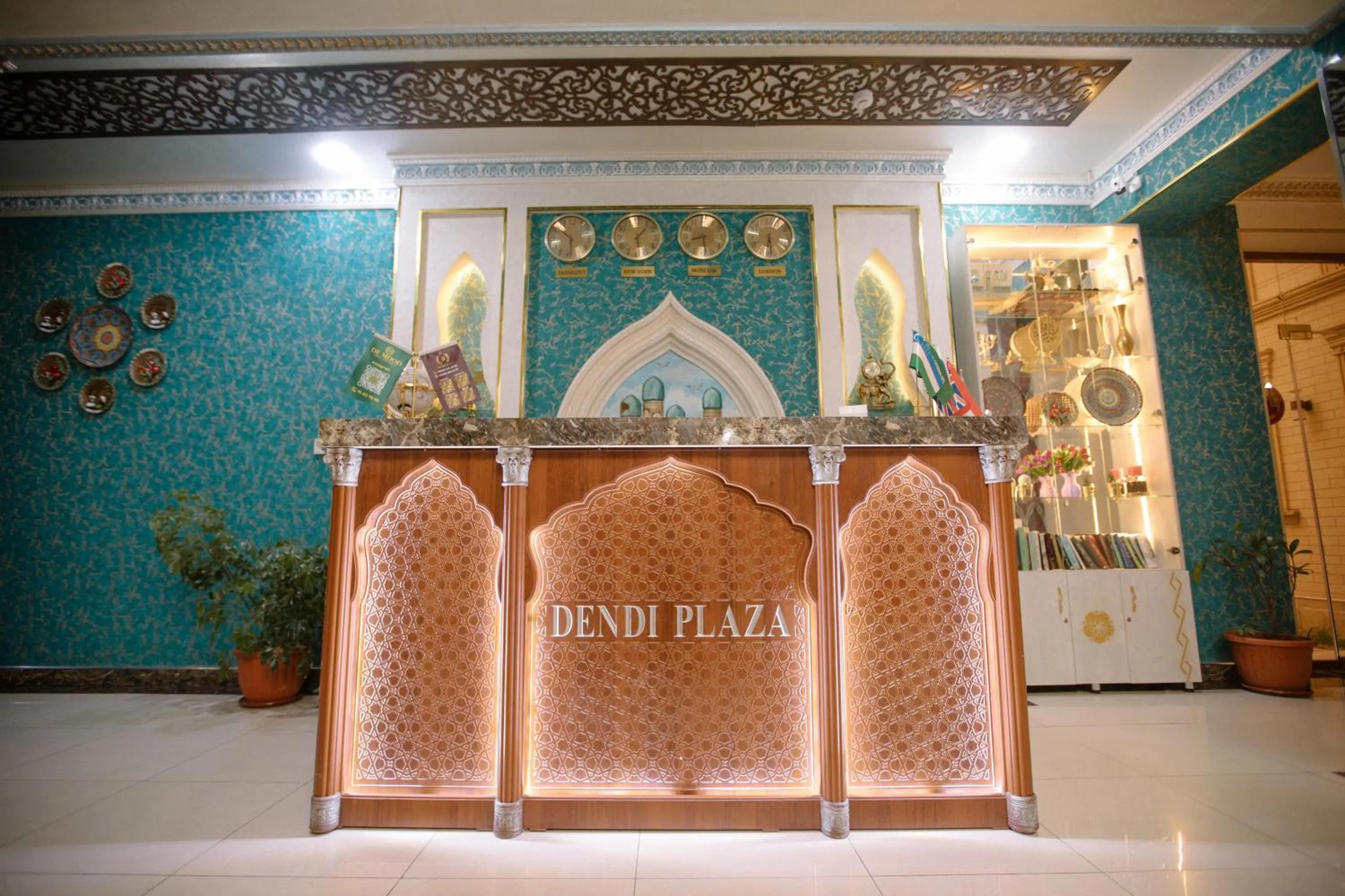 Living room in Dendi Plaza Hotel