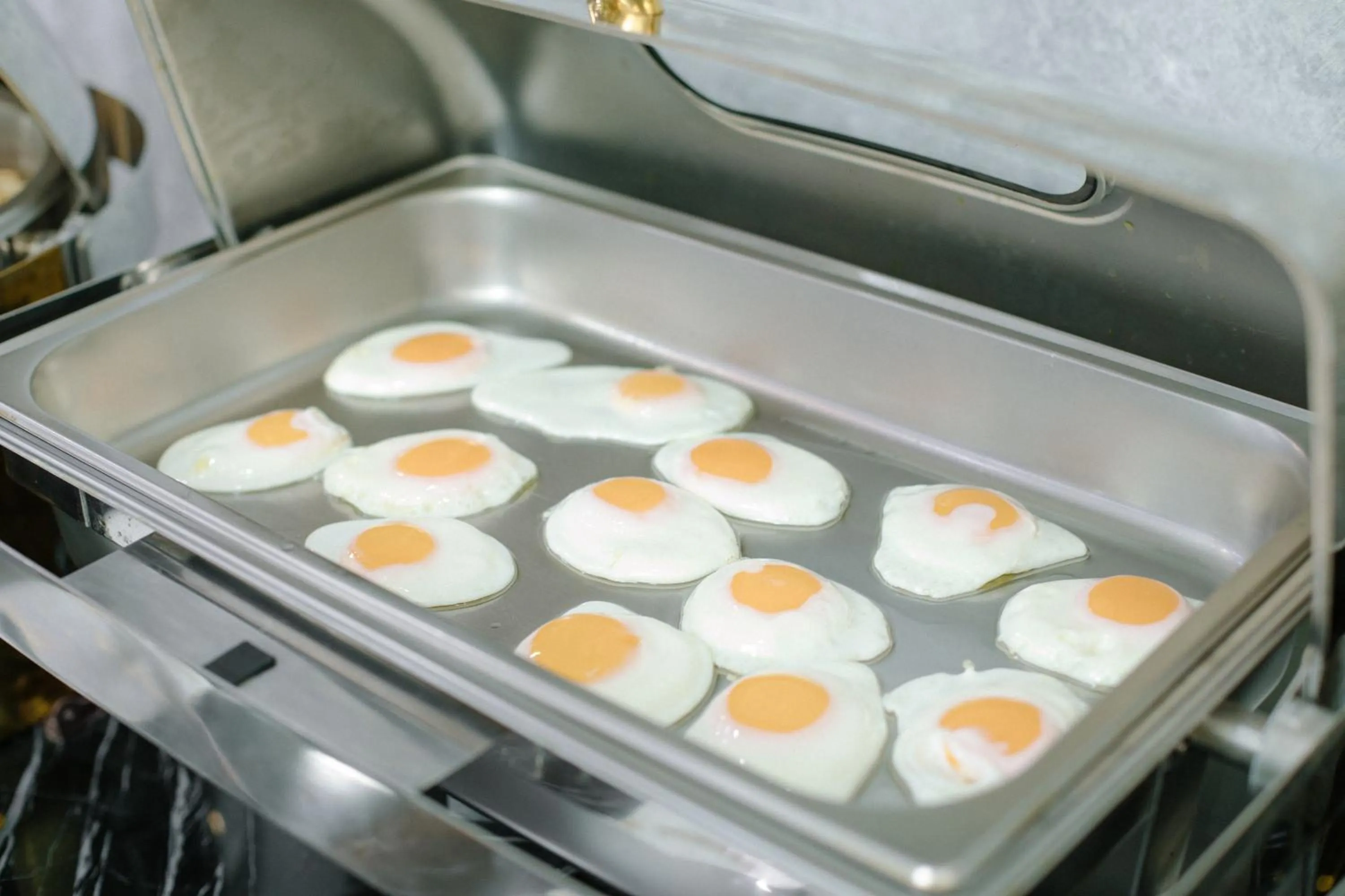 Food in Dendi Plaza Hotel