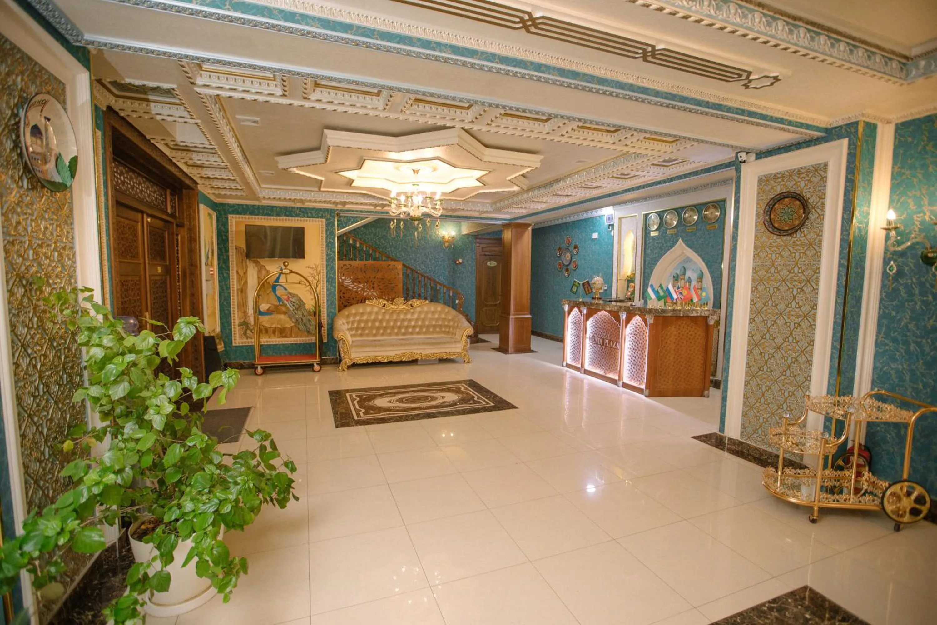 Living room in Dendi Plaza Hotel