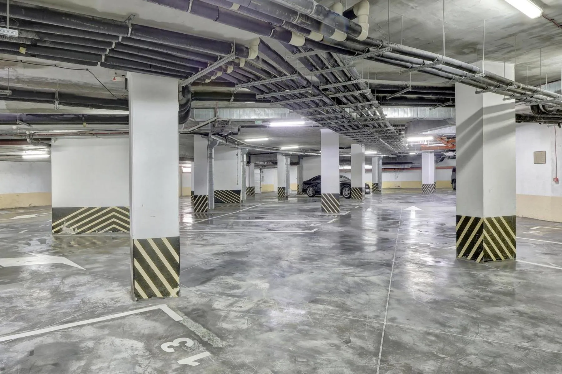 Parking in Hotel Continental