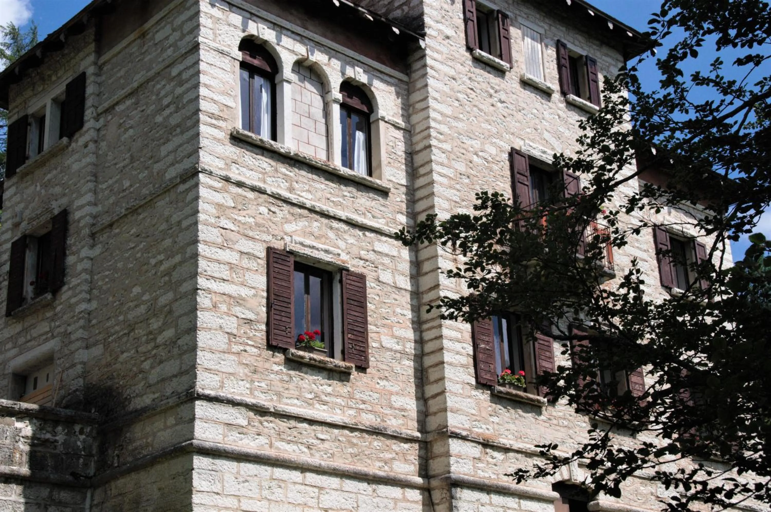 Property building in Giulio Mountain B&B