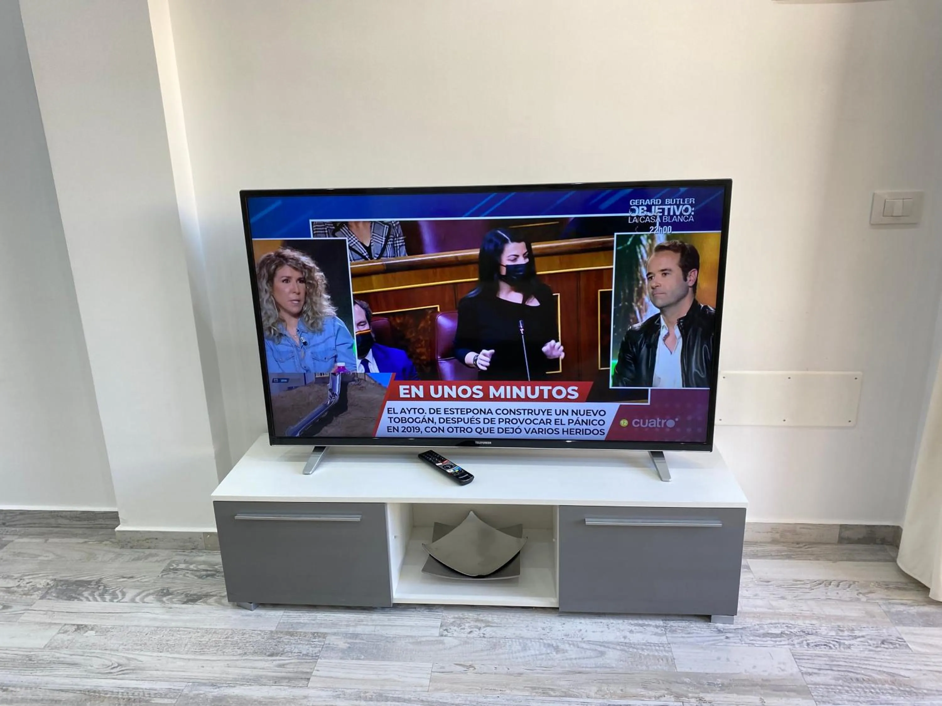 TV and multimedia in Apartament Mareverde Resort Costa Adeje