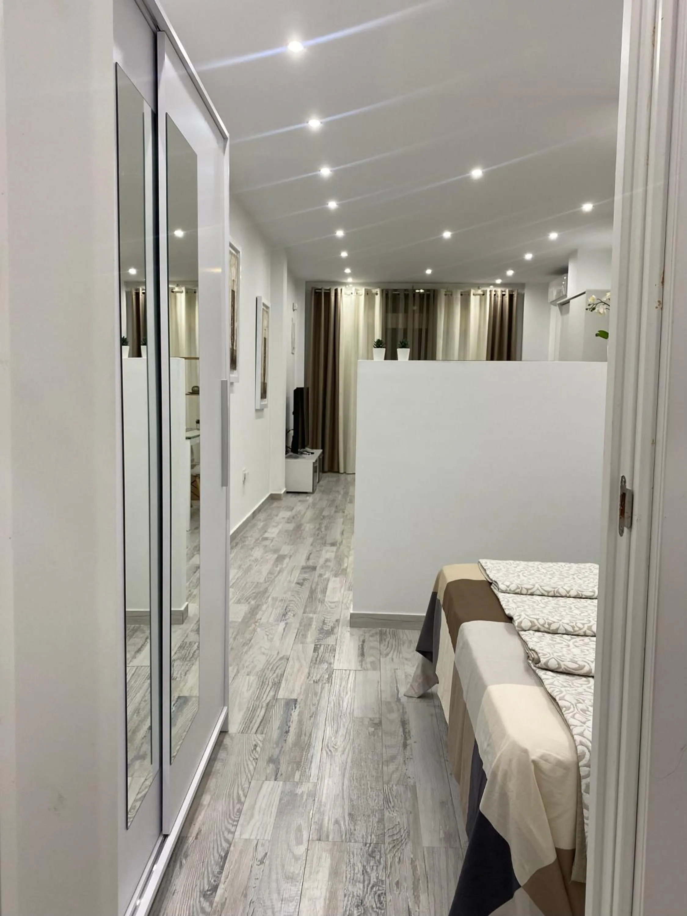 Photo of the whole room, Bed in Apartament Mareverde Resort Costa Adeje