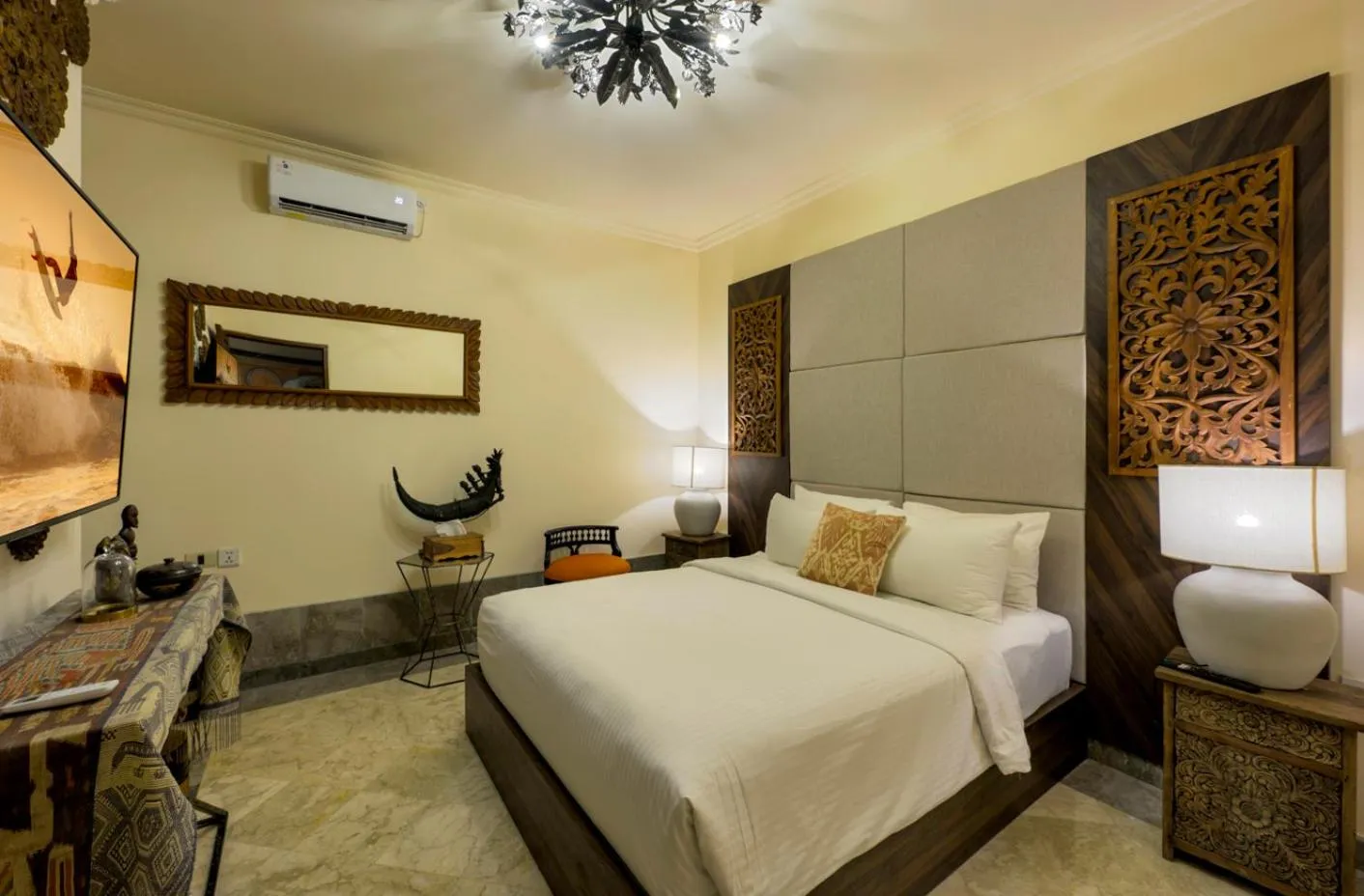 Bedroom, Bed in Villa Deh Simba at Oberoi