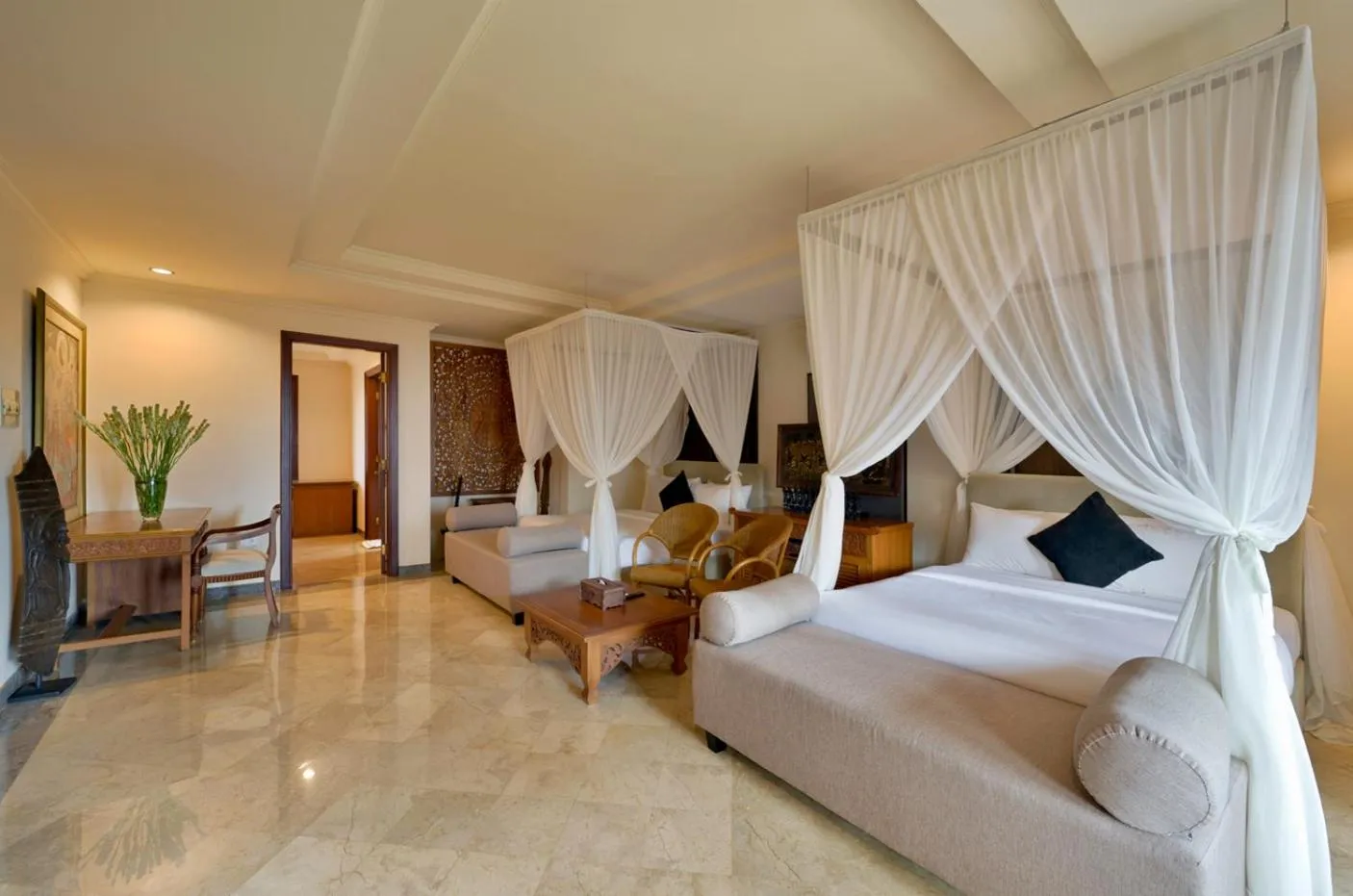 Bedroom, Bed in Villa Deh Simba at Oberoi