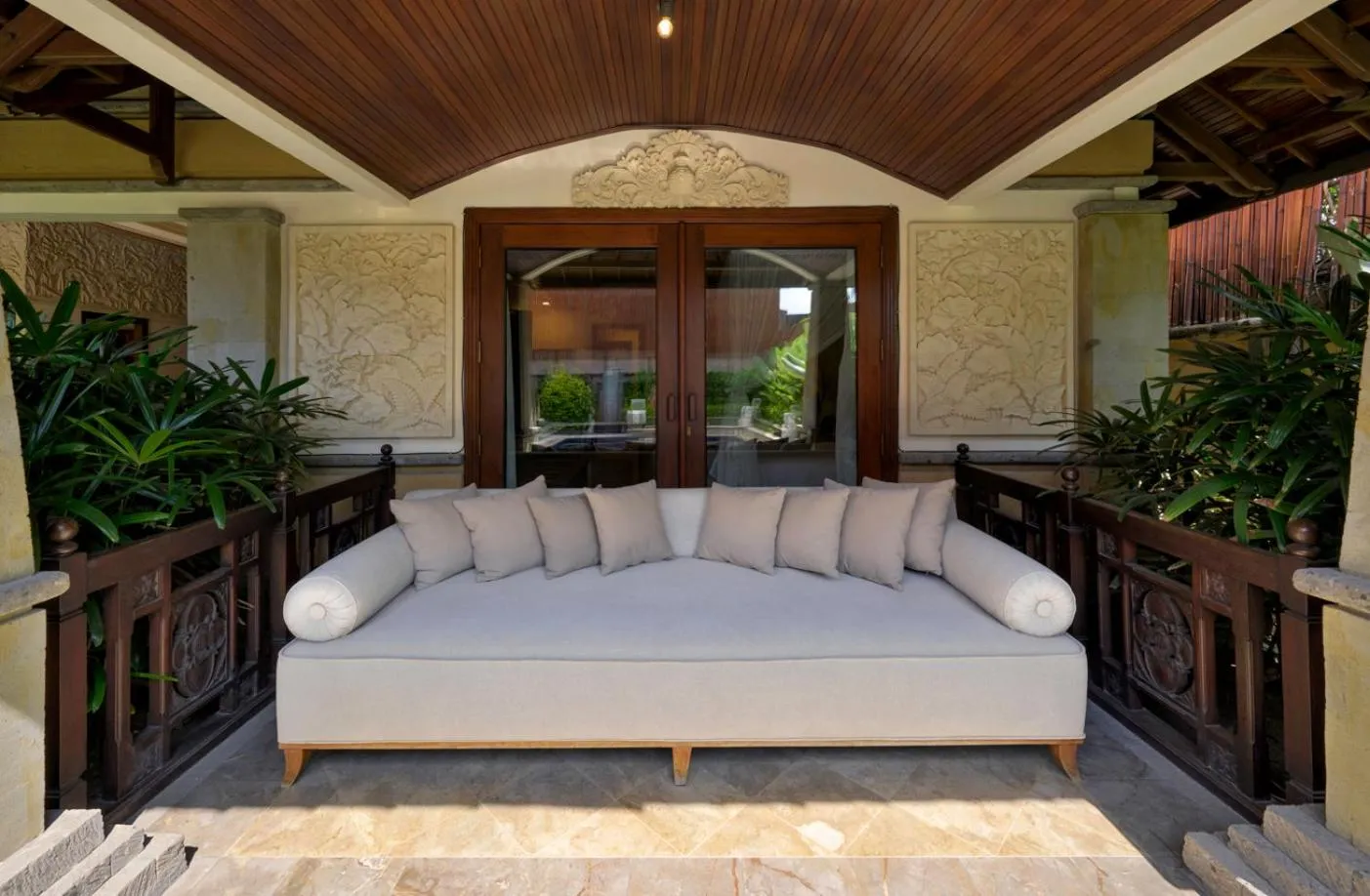 Garden in Villa Deh Simba at Oberoi