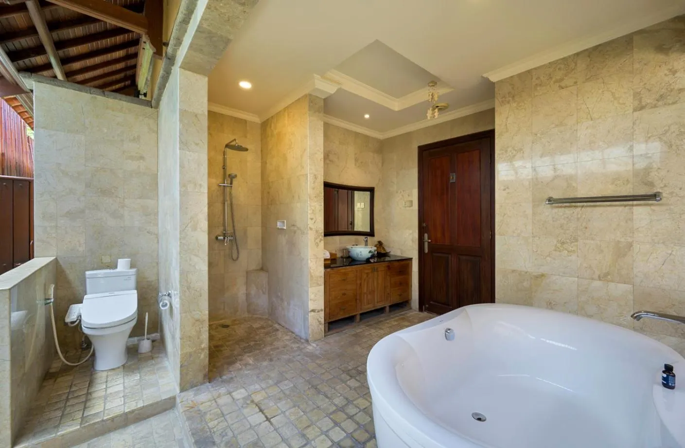 Bathroom in Villa Deh Simba at Oberoi