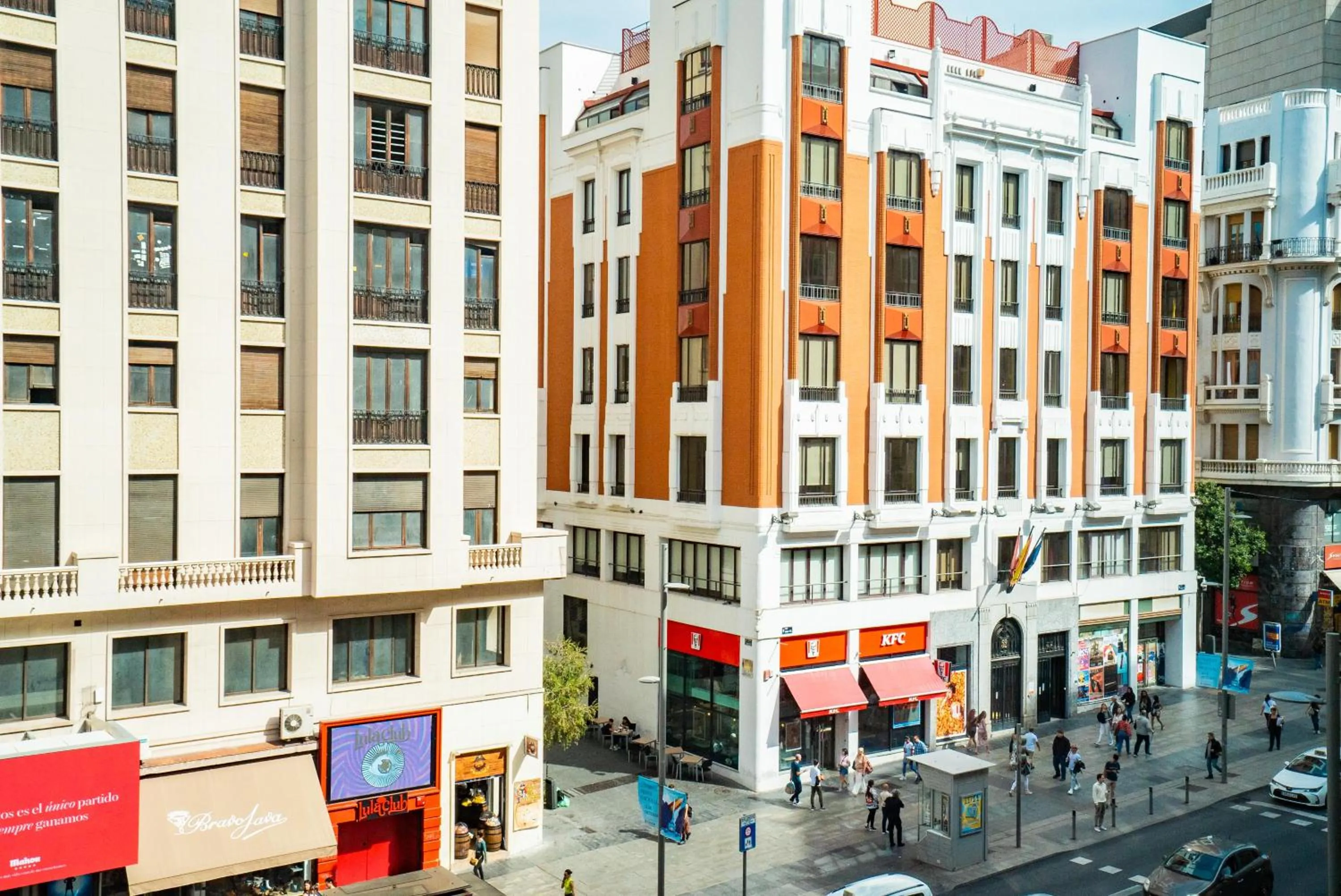 Neighbourhood in Smartr Madrid Gran Via 47