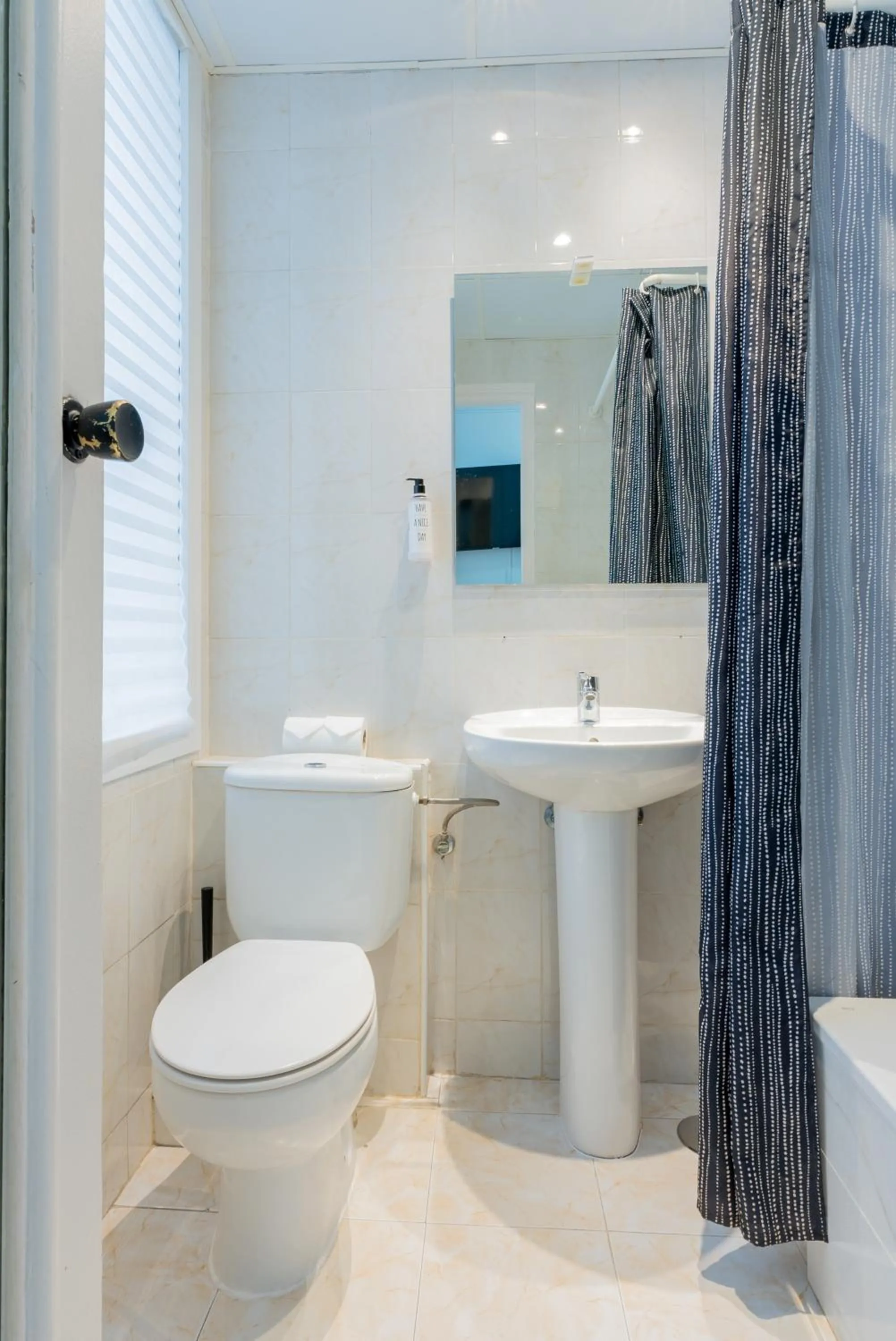 Bathroom in Smartr Madrid Gran Via 47