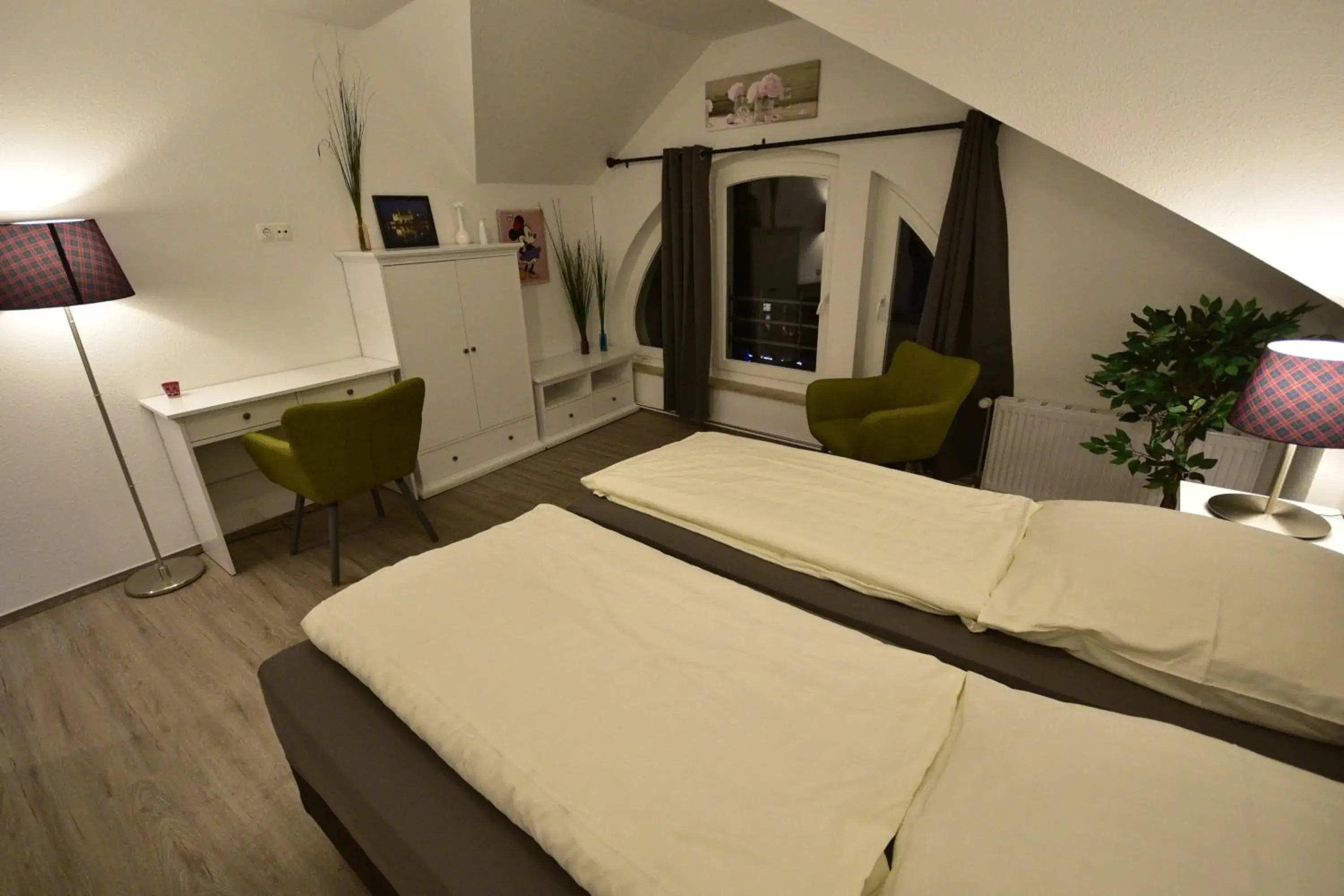 Double Room upper floors - single occupancy in Pension am Schloss Double Room upper floors - single occupancy in Pension am Schloss