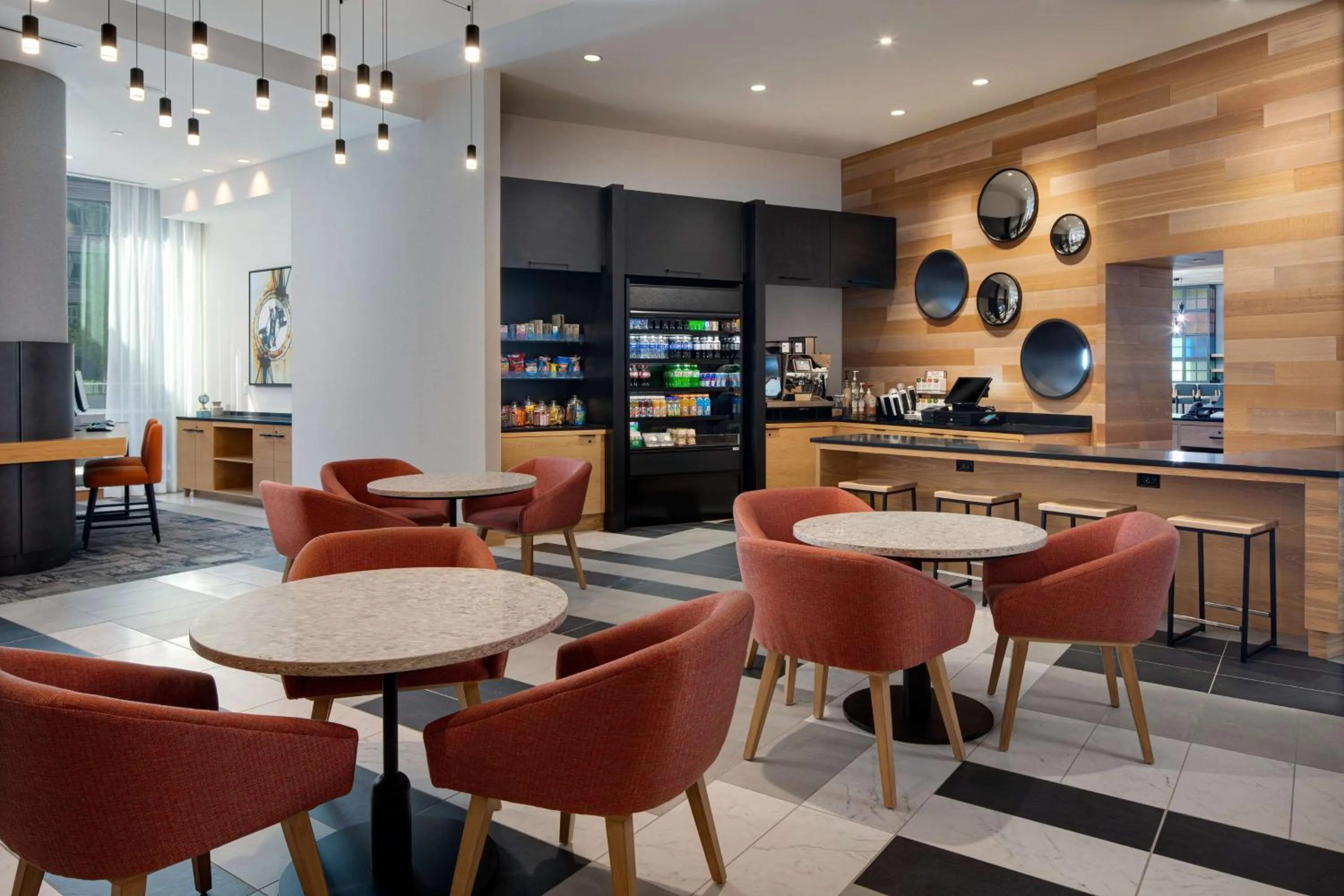 Restaurant/places to eat in Hyatt Place Boston/Seaport District