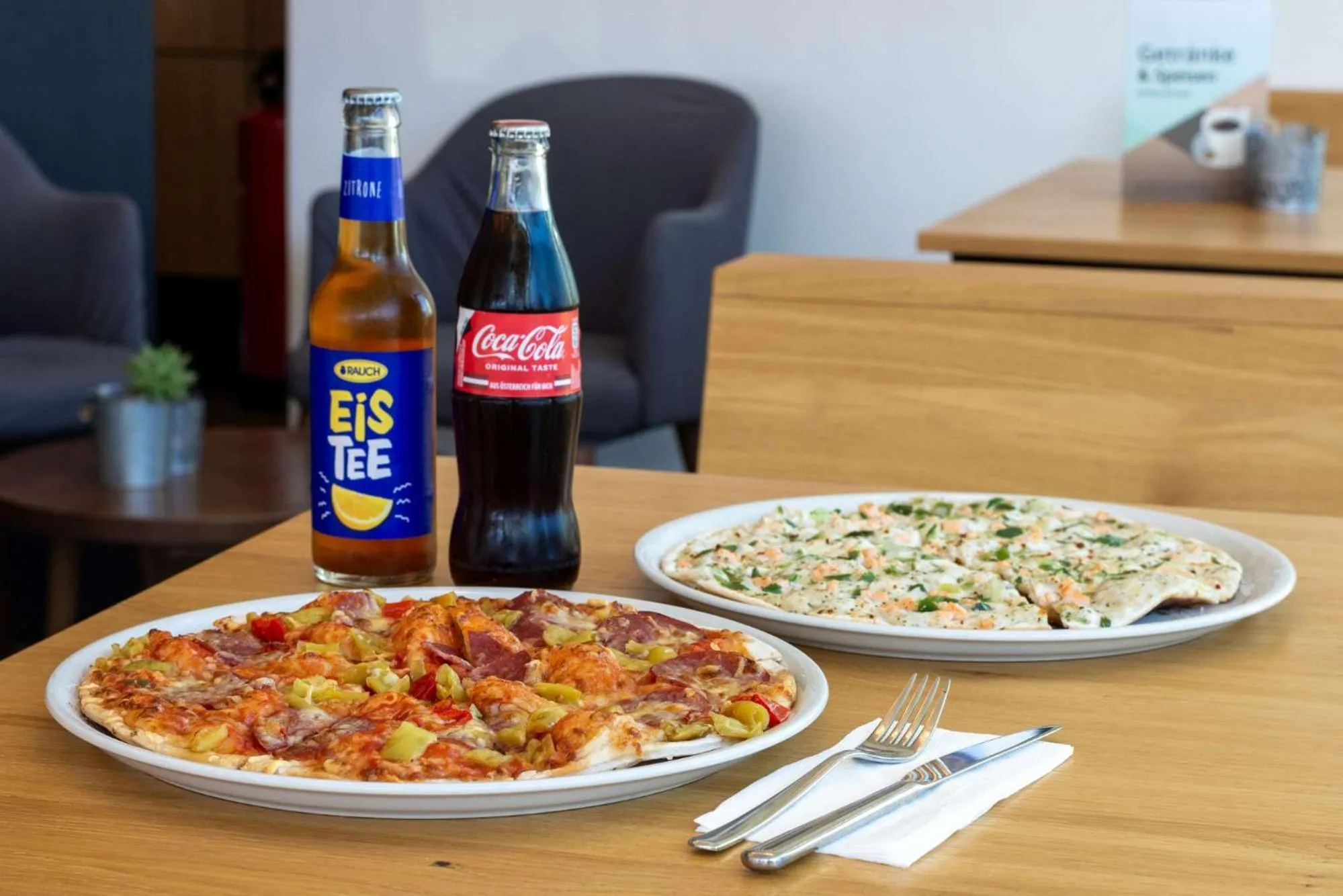 Lounge or bar in Best Western Hotel Kiefersfelden