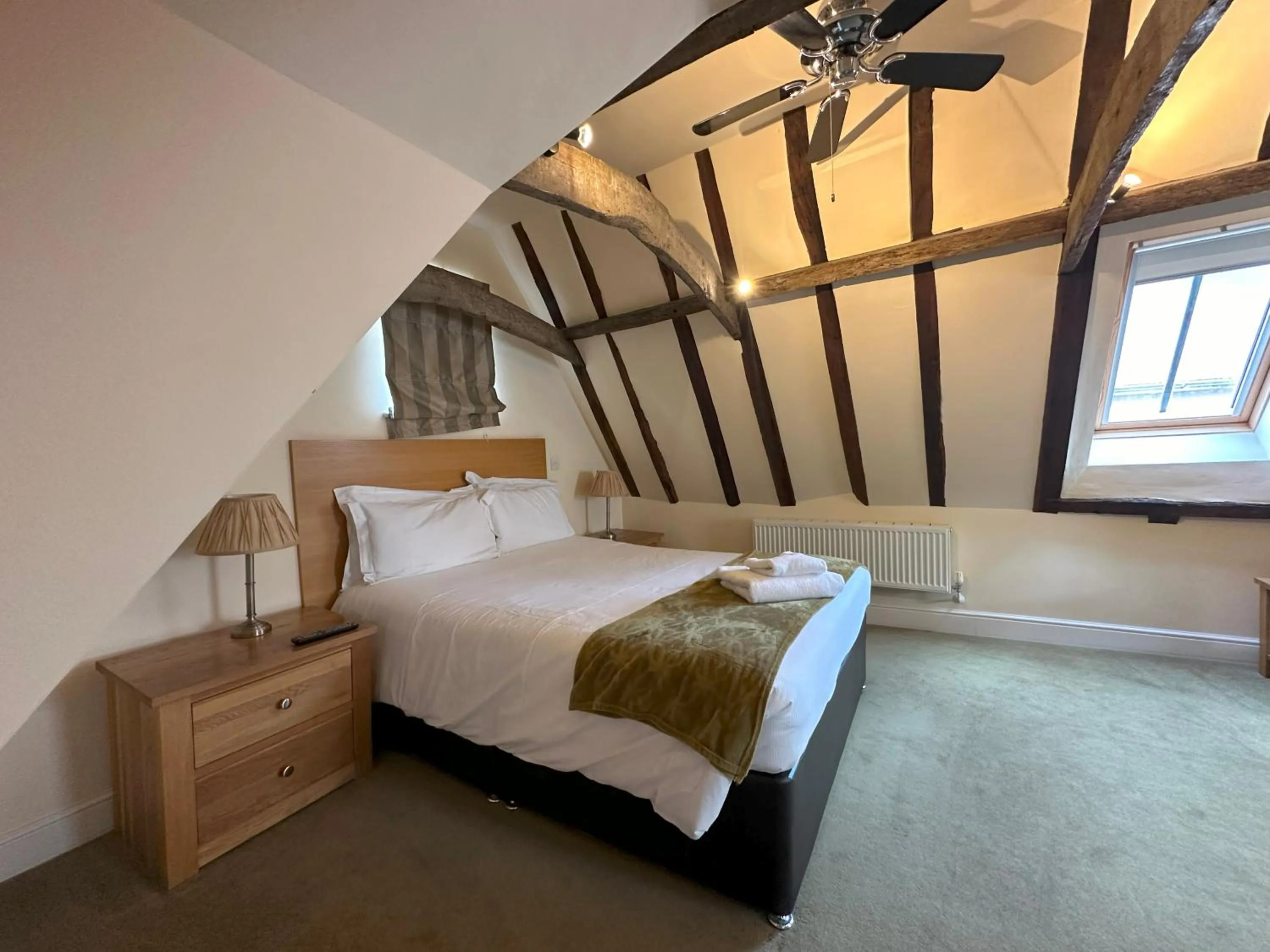 Bedroom, Bed in The North Hill Hotel