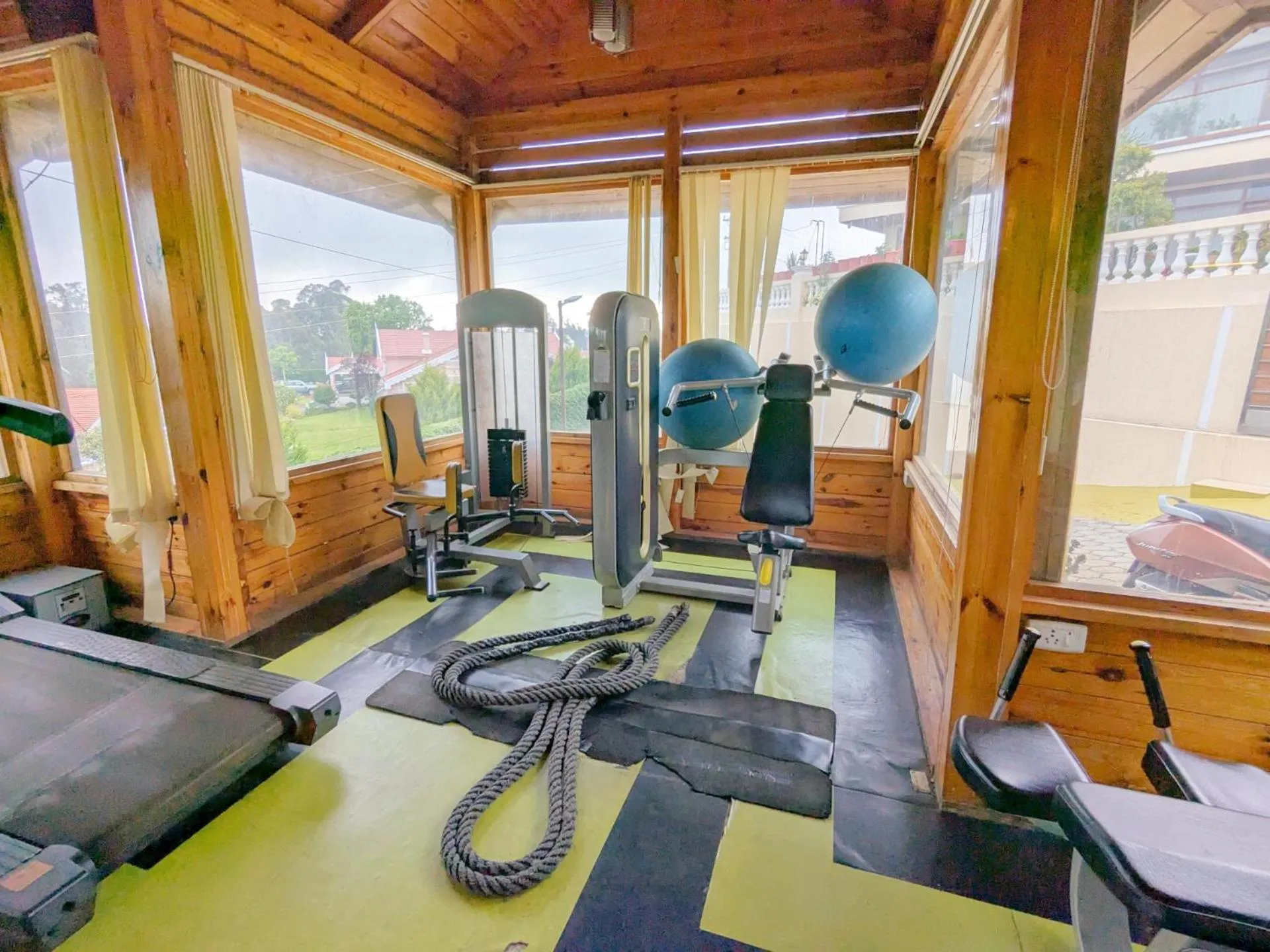 Treebo Atithi Bhavan, 1 Km From Ooty Lake