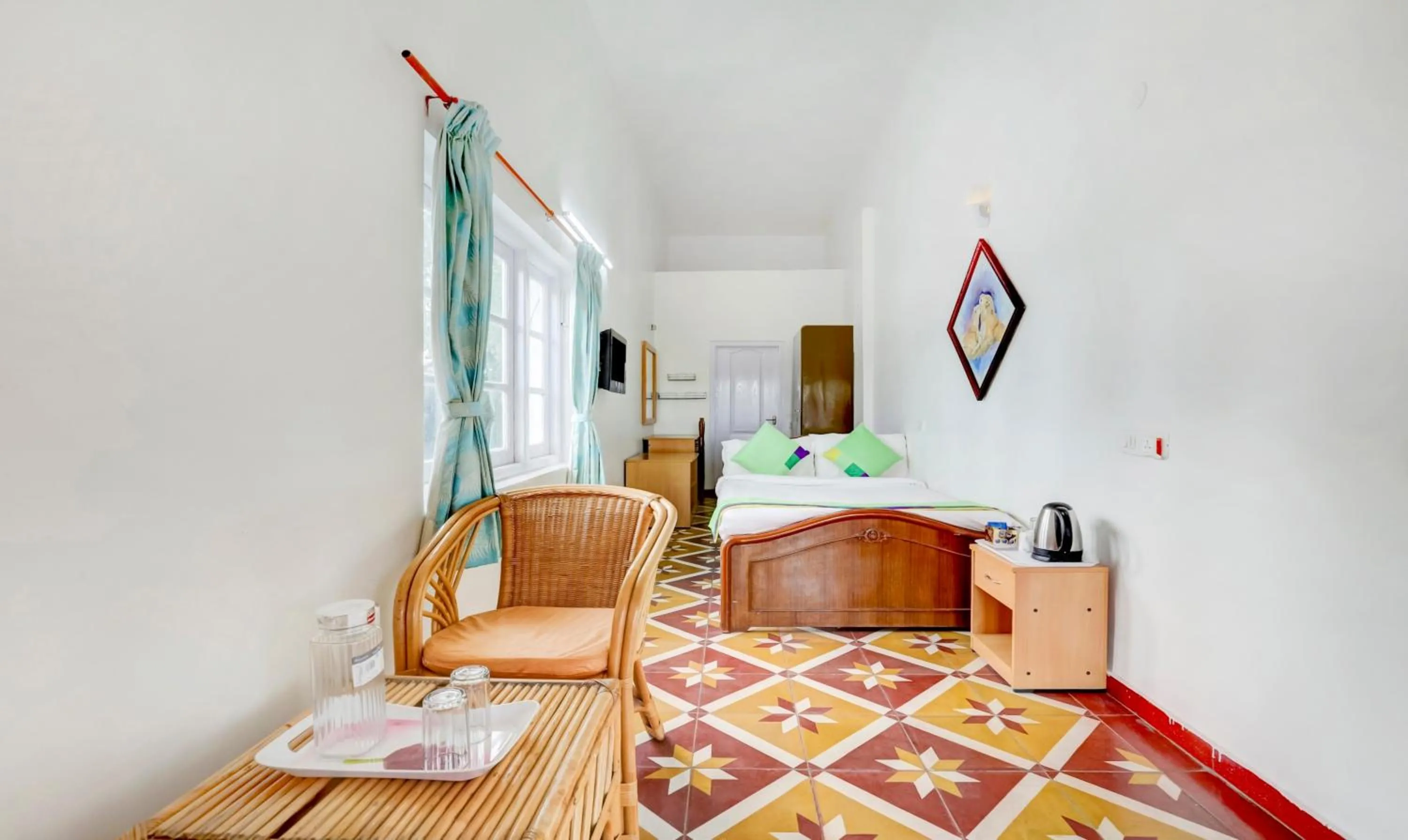 Bedroom, Bed in Treebo Atithi Bhavan, 1 Km From Ooty Lake