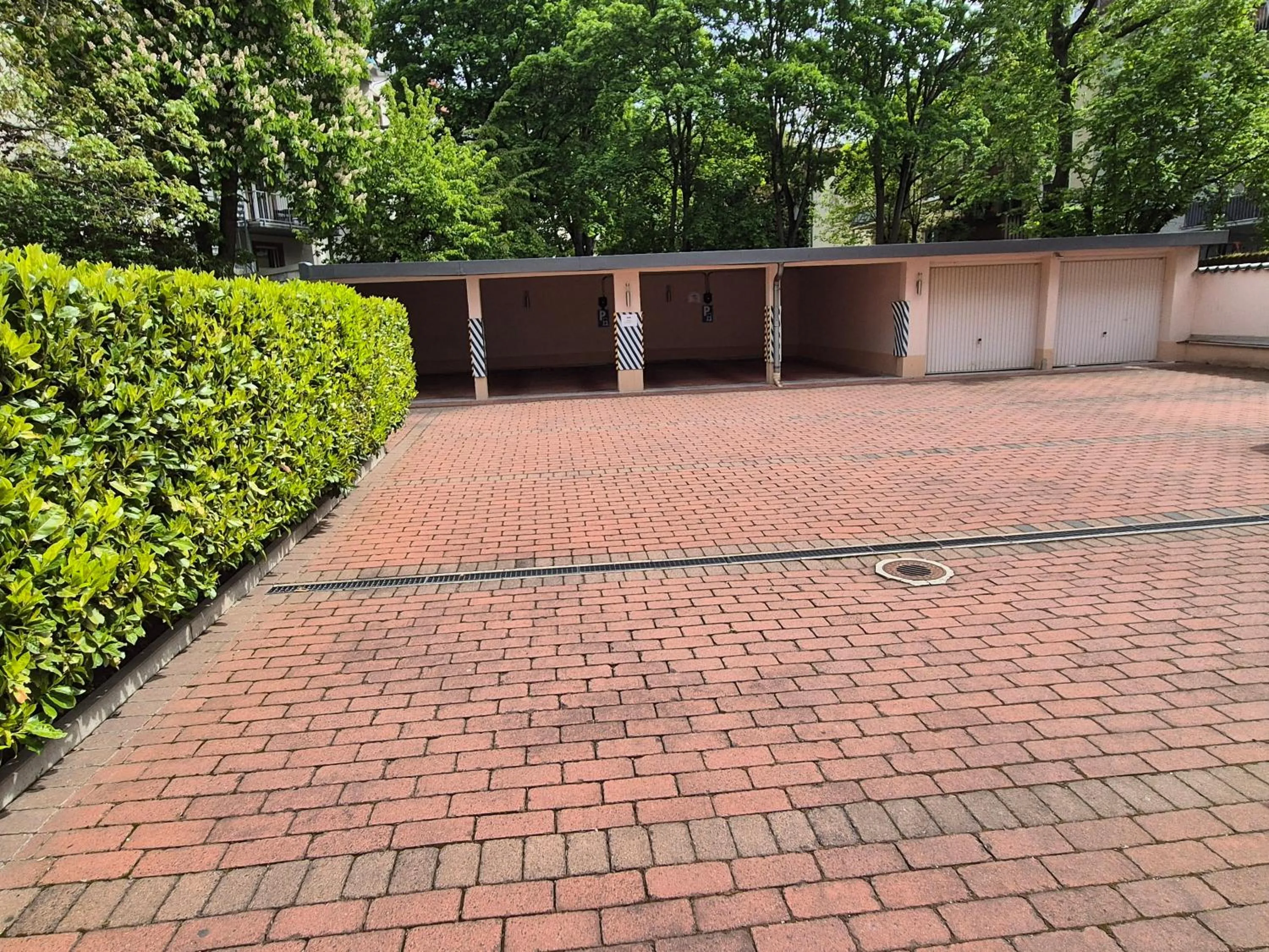 Parking in Hotel Beethoven