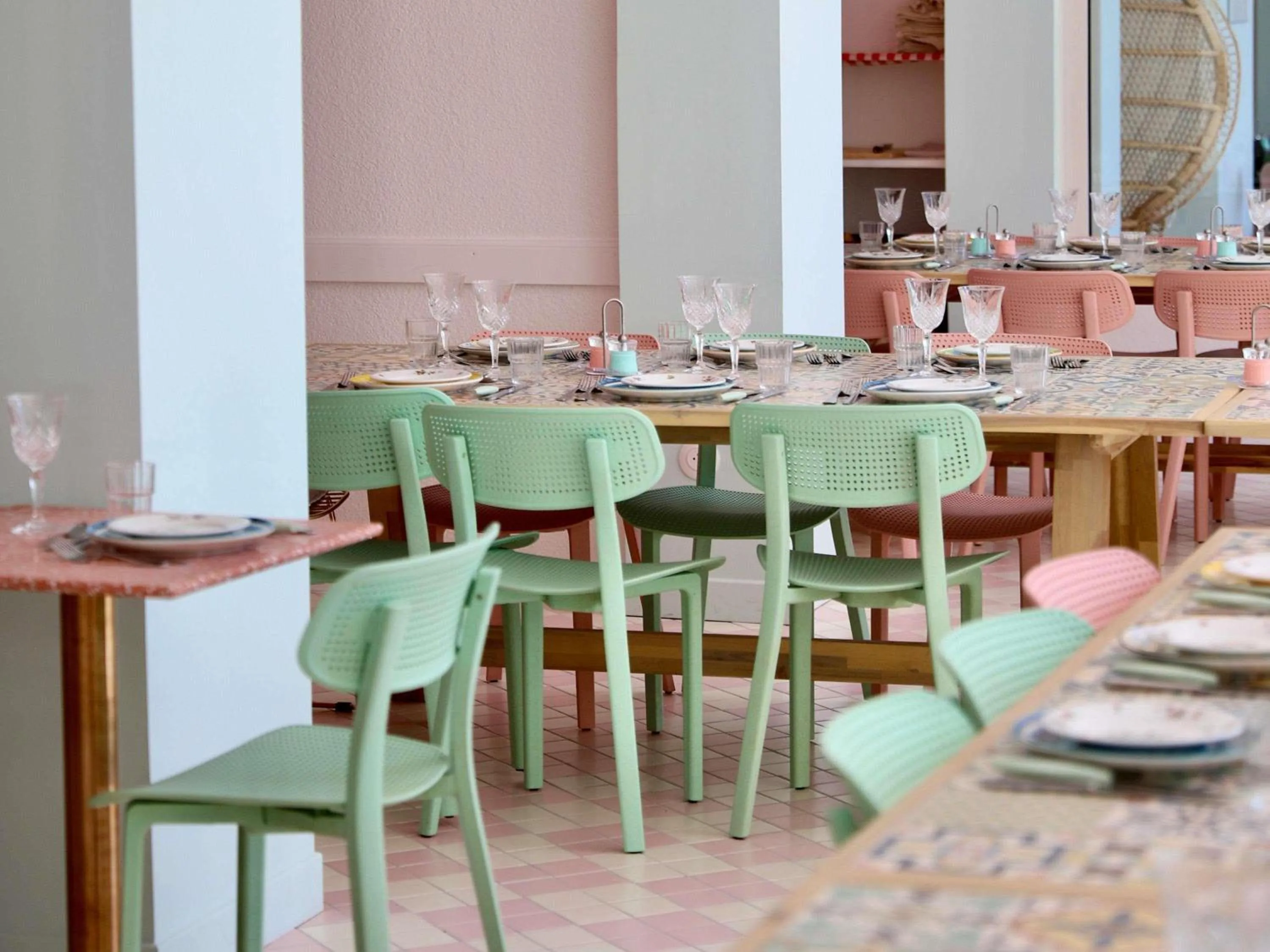 Restaurant/places to eat in greet hôtel Pont du Gard - Route d'Avignon