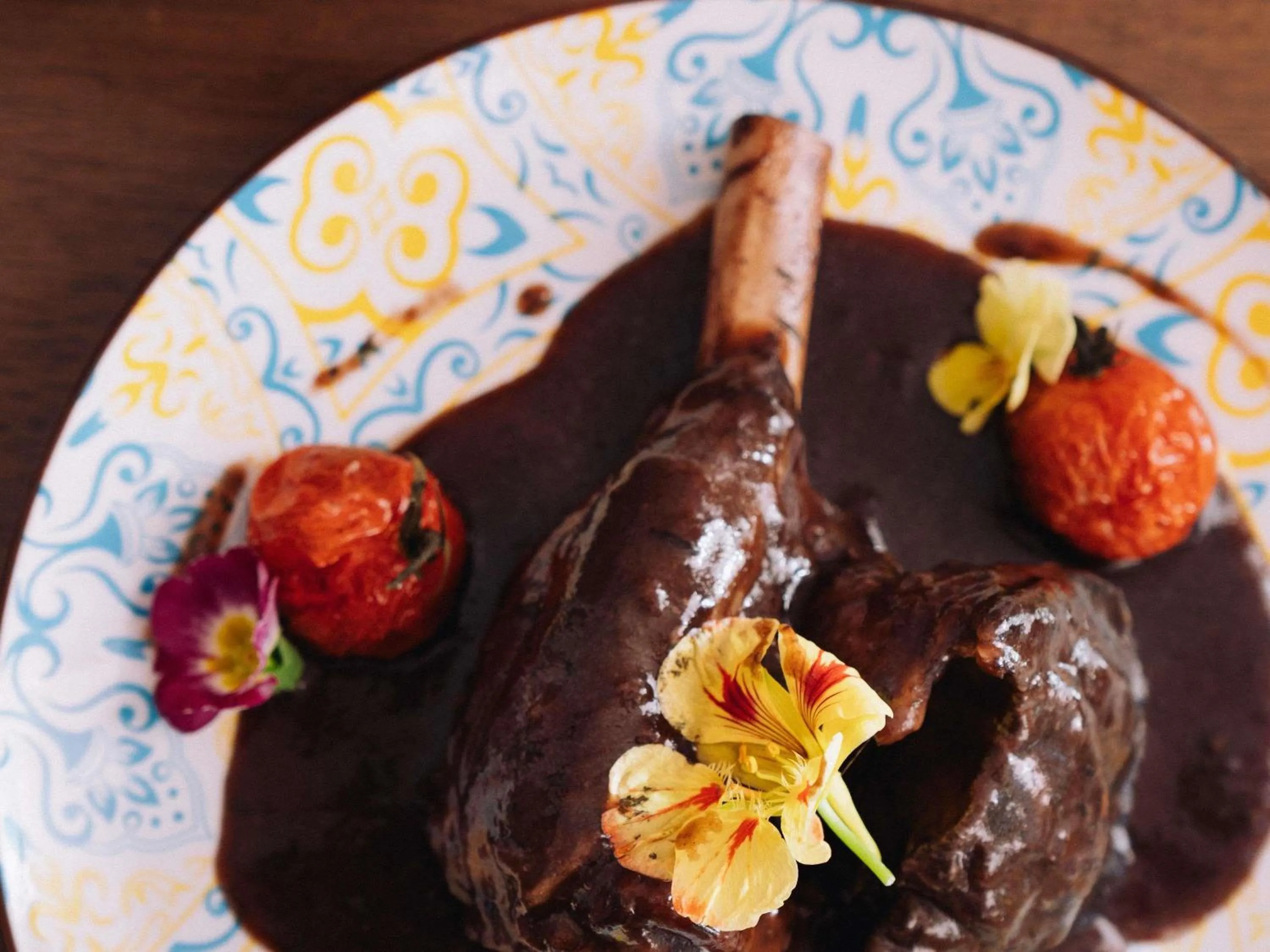 Property building in greet hôtel Pont du Gard - Route d'Avignon