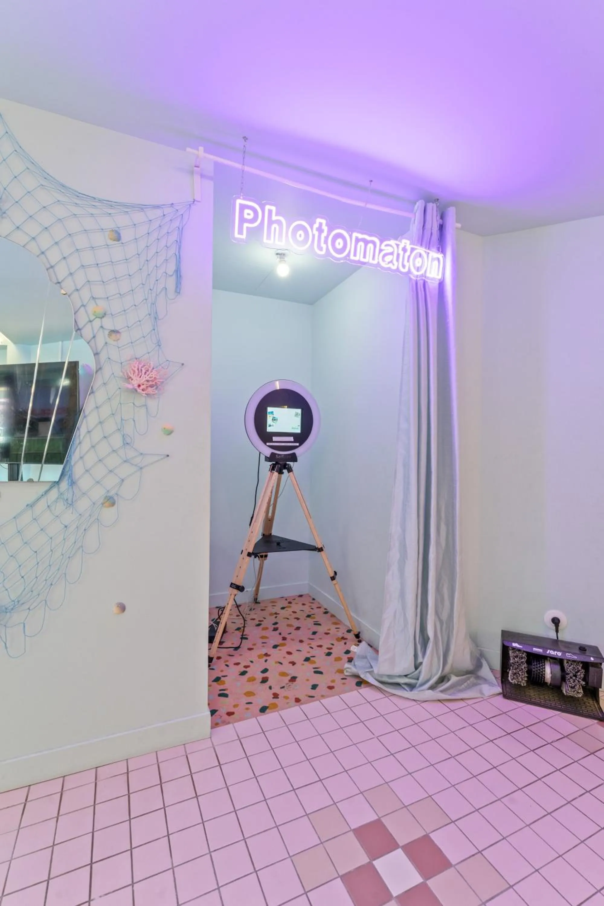 Fitness centre/facilities in greet hôtel Pont du Gard - Route d'Avignon