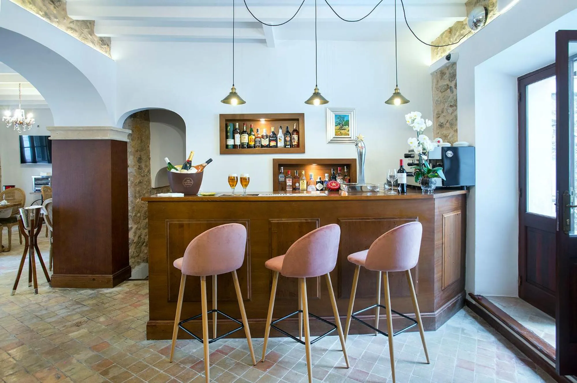 Restaurant/places to eat in Petit Caimari - Turismo de interior