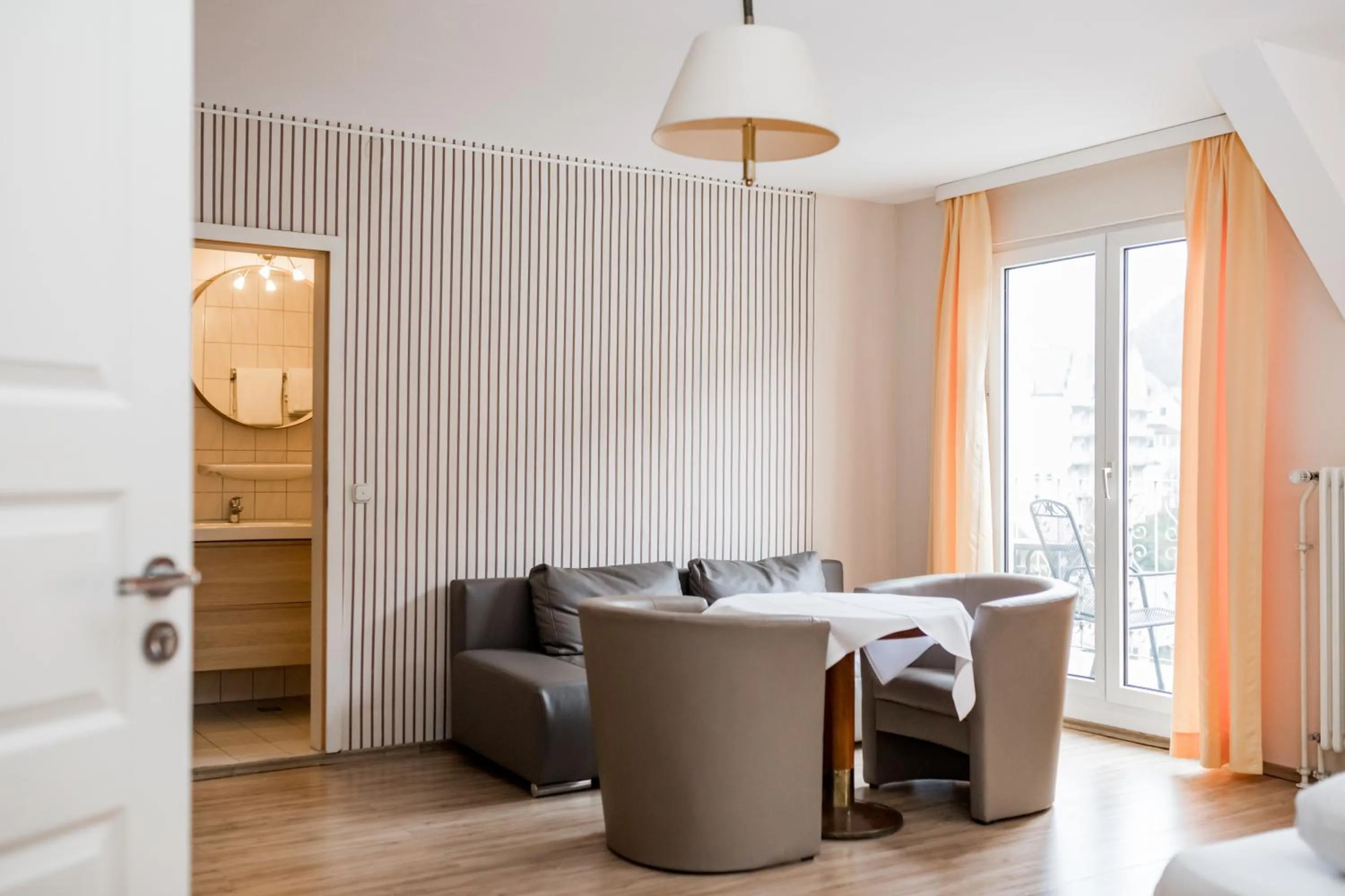 Seating area in Kurhotel Quellenhof