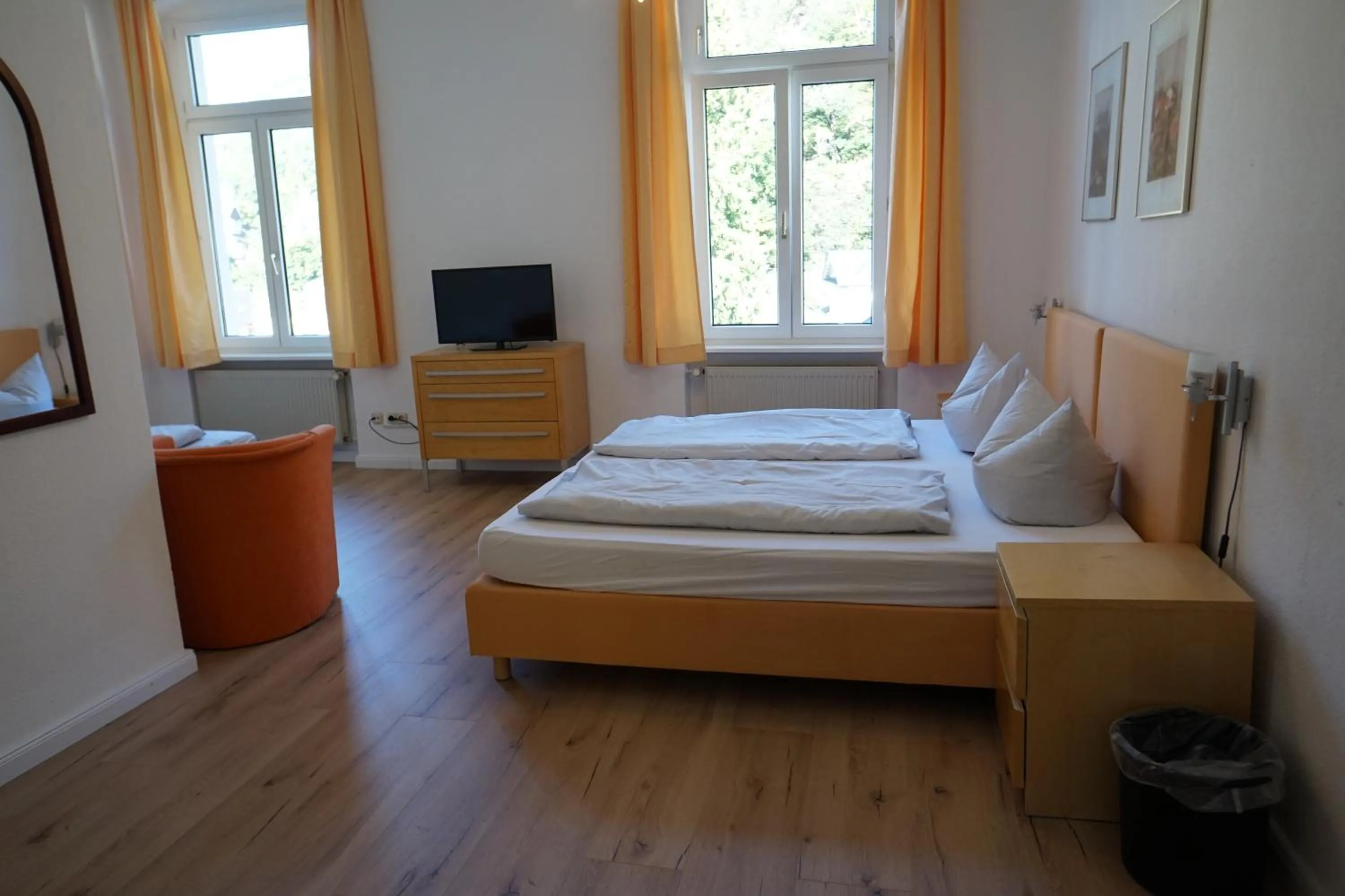 Bed in Kurhotel Quellenhof