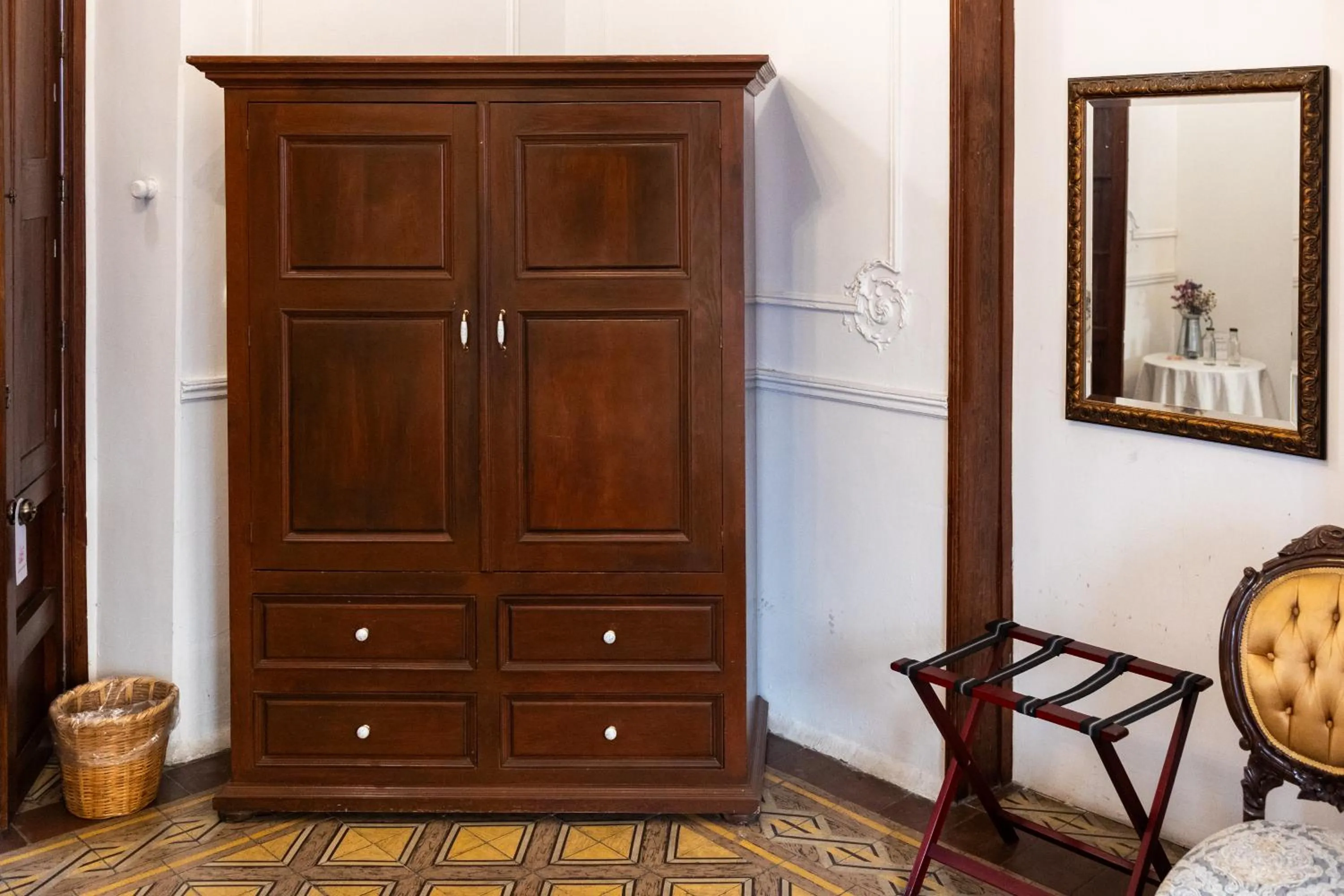 wardrobe in Casa Araiza