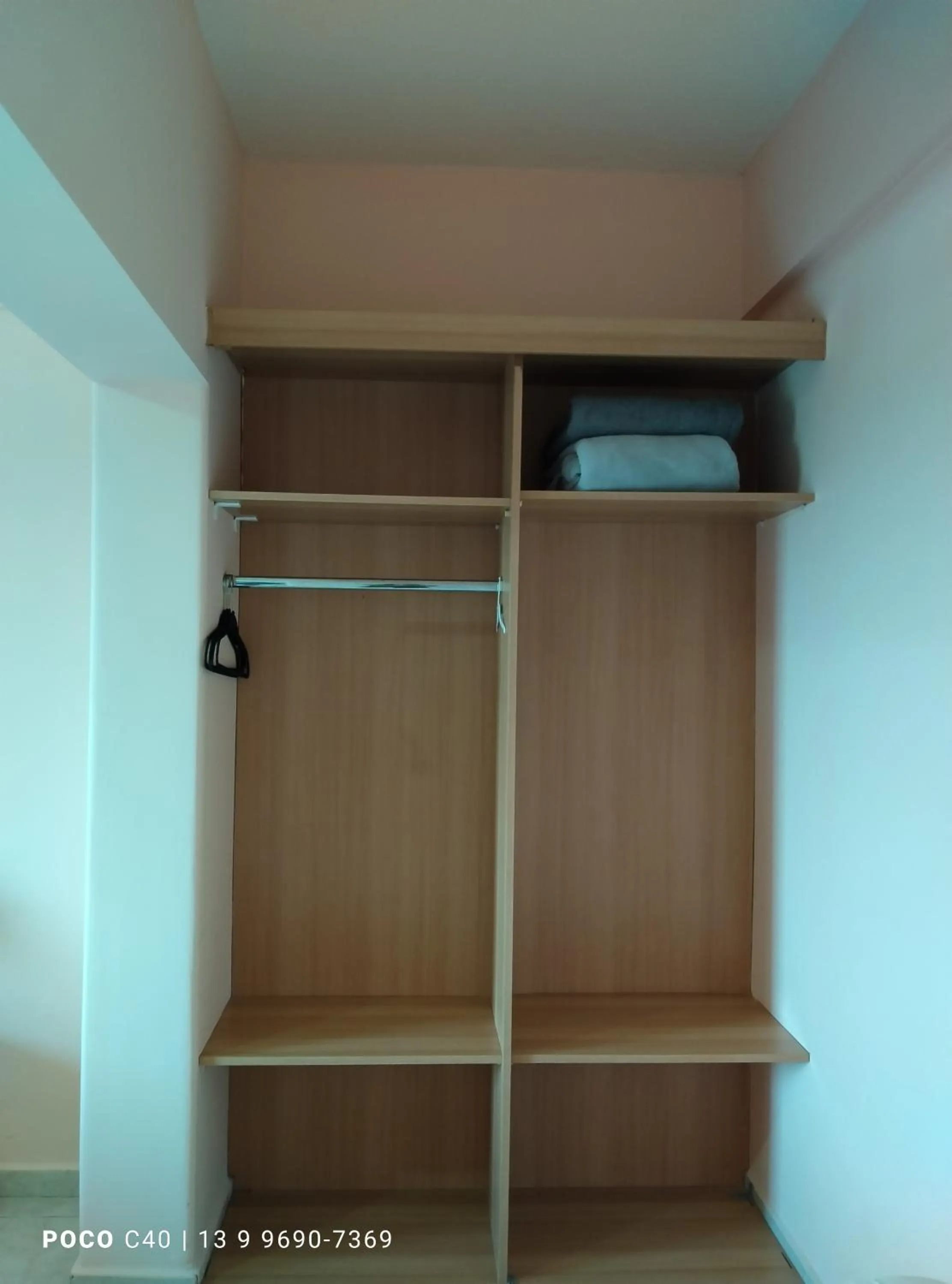 wardrobe in Hotel Canto do Atlântico