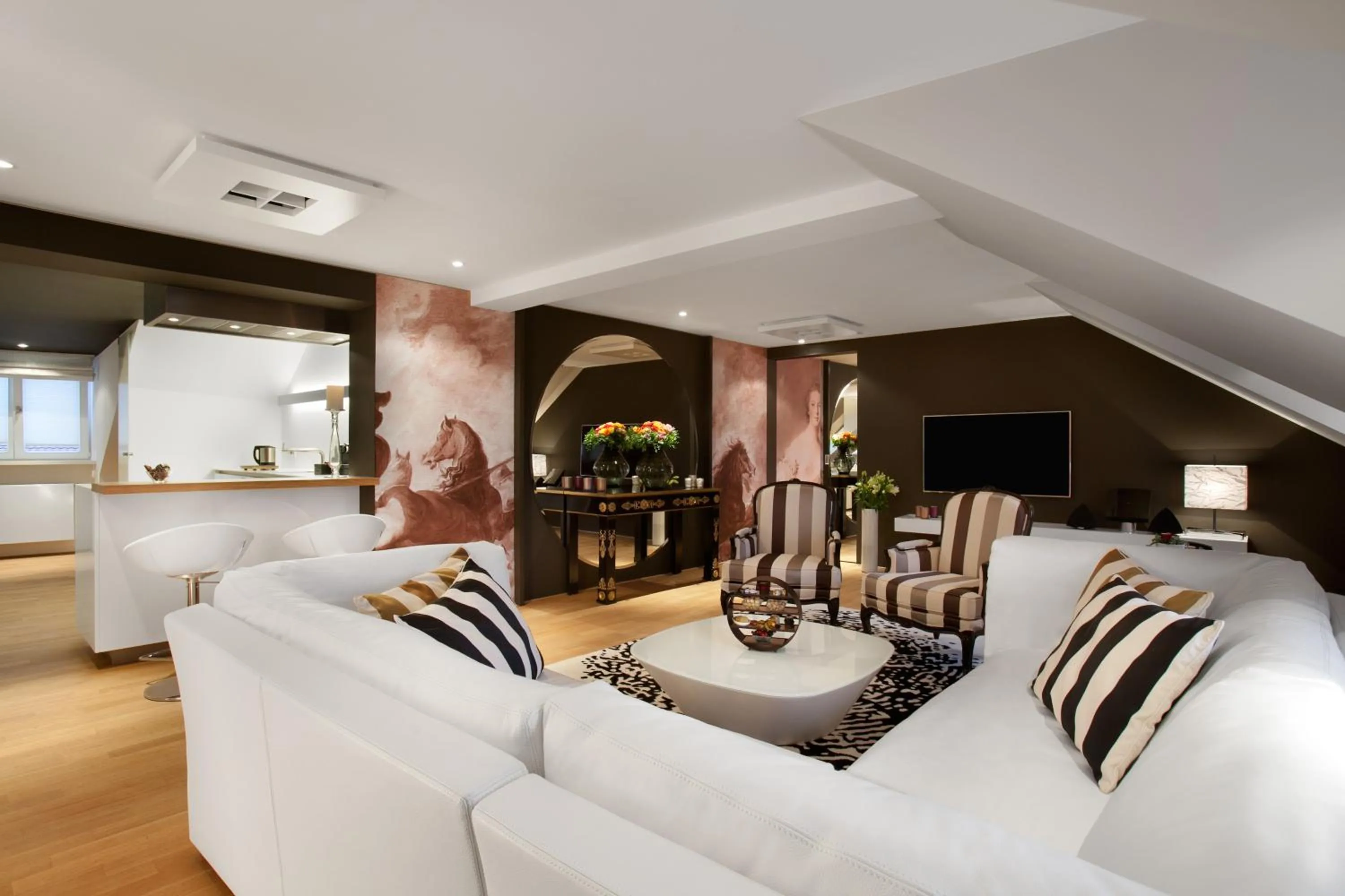 Living room in Vier Jahreszeiten Kempinski München