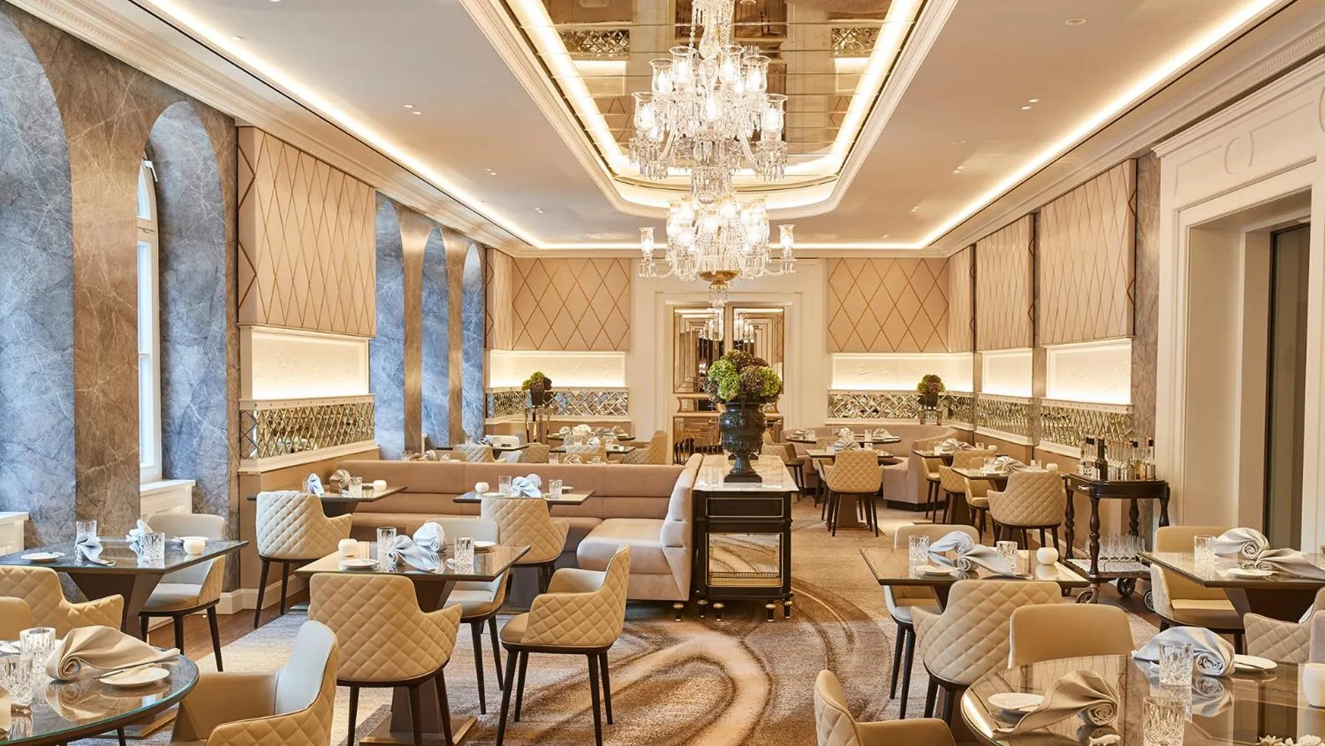 Restaurant/places to eat in Vier Jahreszeiten Kempinski München