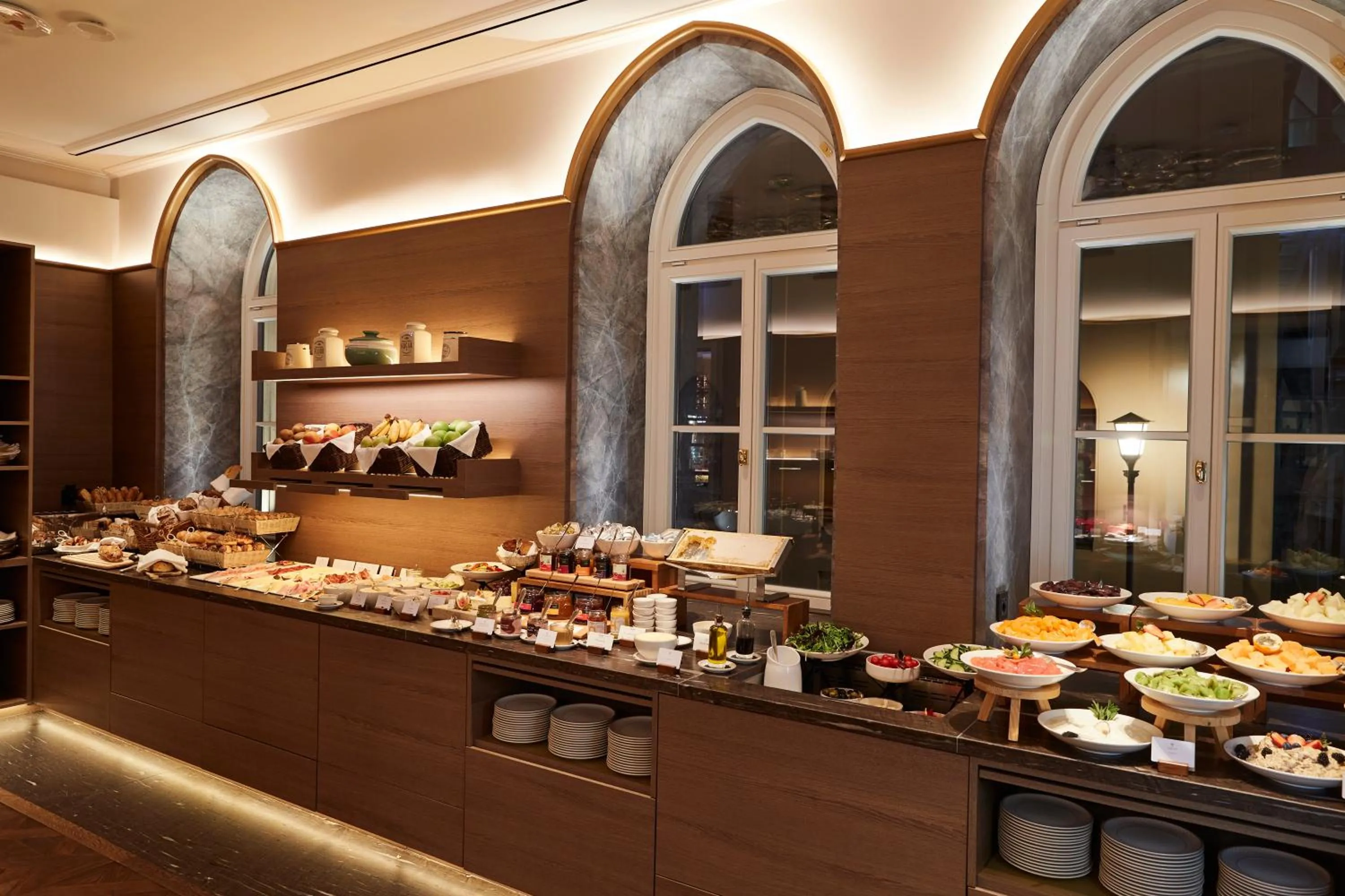 Breakfast in Vier Jahreszeiten Kempinski München